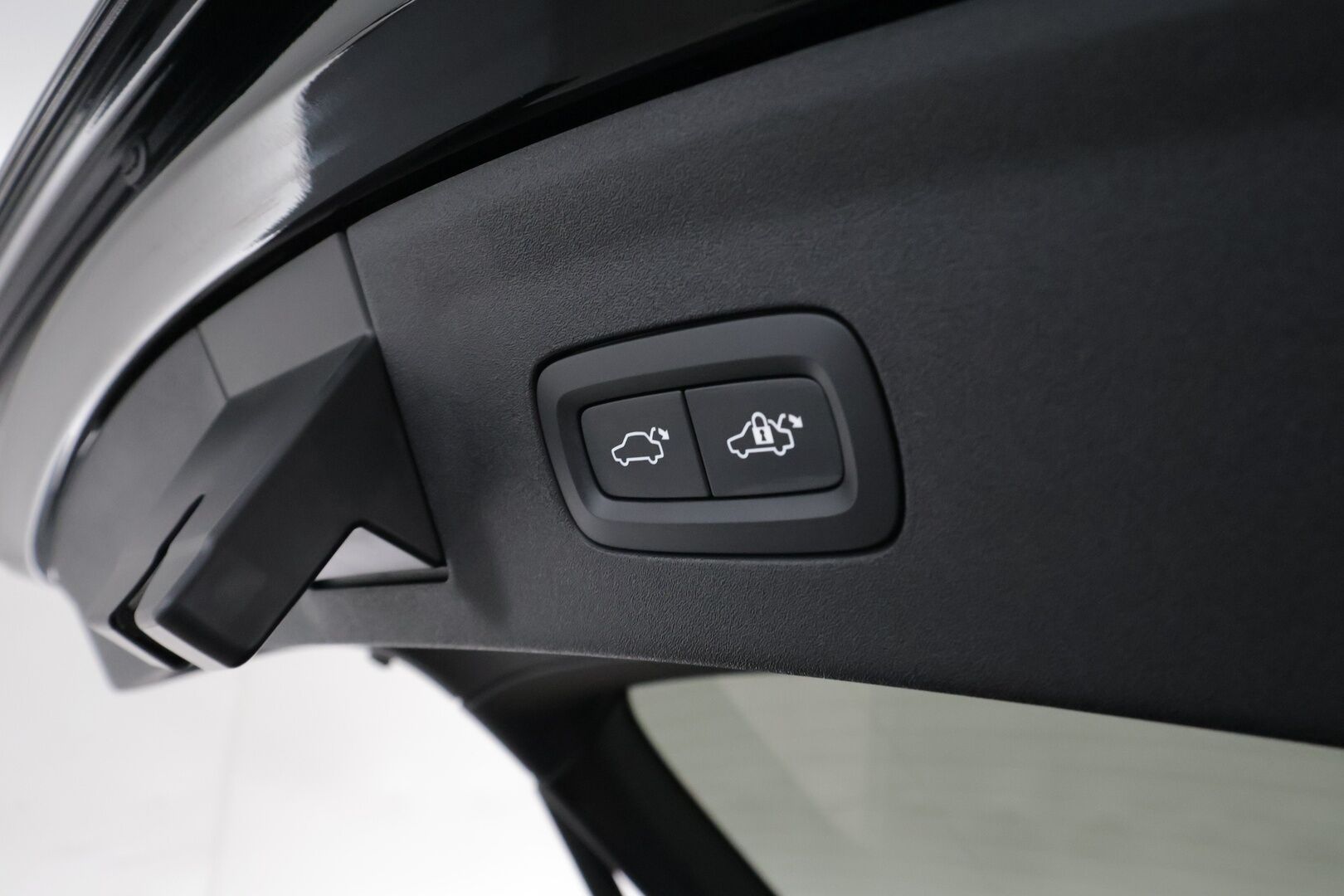 POLESTAR 2 2022 Long Range AWD 78 Pilot&Plus **Adapt.vakkari / Pixel LED / Lämpöpumppu / 360 kamera H&K ** - 3,99 % KORKOTARJOUS TÄHÄN AUTOON - Keyless / Apple&Android 