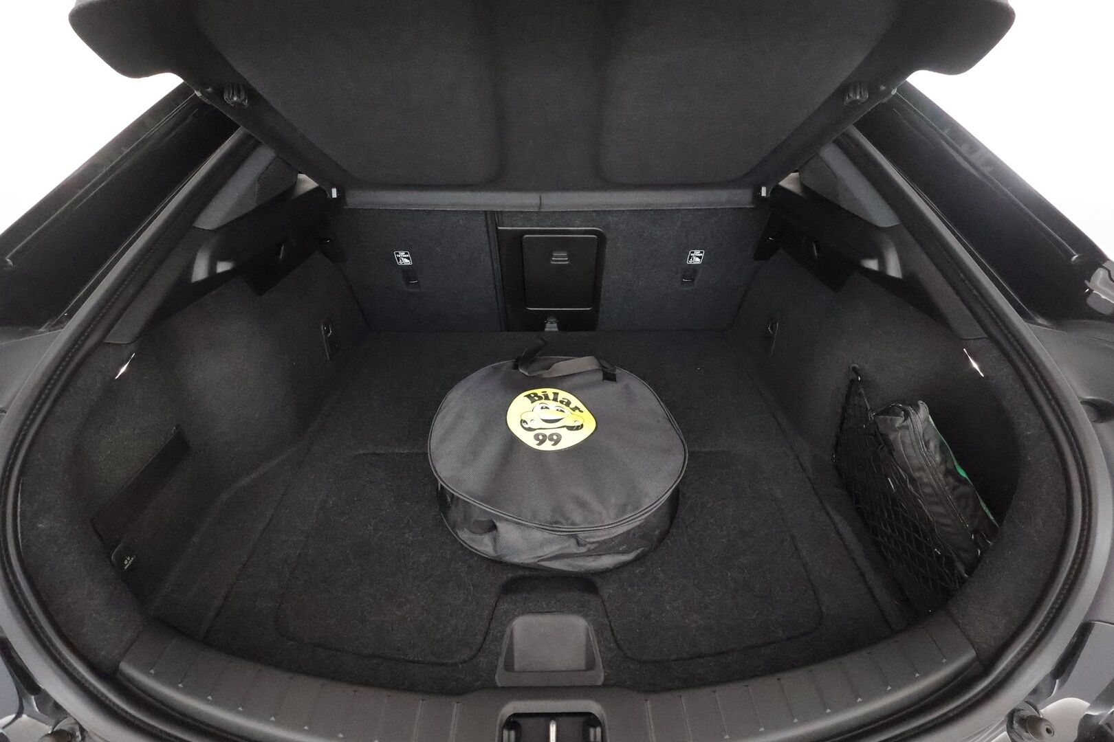 POLESTAR 2 2022 Long Range AWD 78 Pilot&Plus **Adapt.vakkari / Pixel LED / Lämpöpumppu / 360 kamera H&K ** - 3,99 % KORKOTARJOUS TÄHÄN AUTOON - Keyless / Apple&Android 
