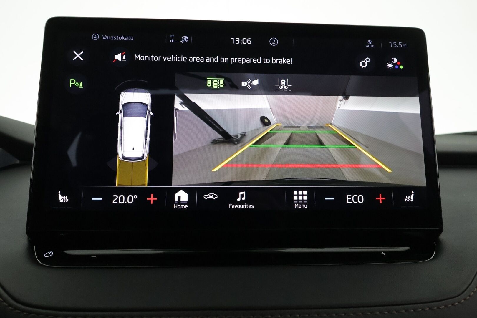 SKODA ENYAQ 2022 iV80 ** Panorama / Lämpöpumppu / Koukku / Matrix-LED / Adapt. Vakkari ** - 3,99 % KORKOTARJOUS TÄHÄN AUTOON - Kahdet renkaat!