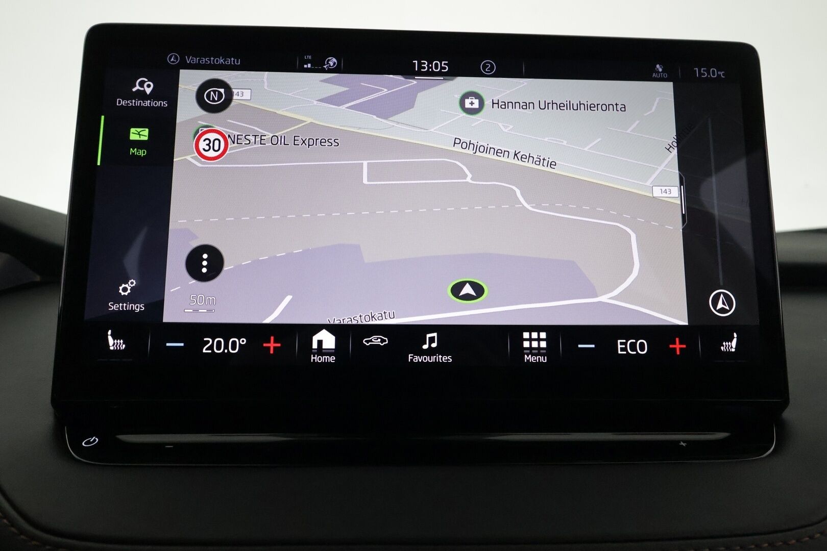 SKODA ENYAQ 2022 iV80 ** Panorama / Lämpöpumppu / Koukku / Matrix-LED / Adapt. Vakkari ** - 3,99 % KORKOTARJOUS TÄHÄN AUTOON - Kahdet renkaat!