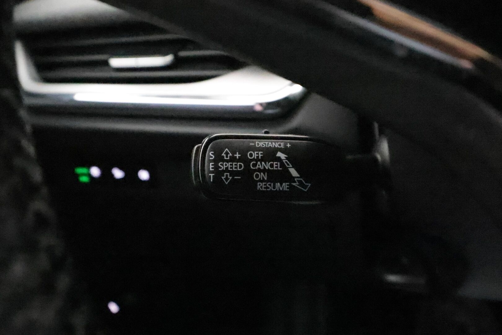 SKODA ENYAQ 2021 iV80 - Lämpöpumppu / Koukku / Adapt. vakkari / Matrix LED / P.kamera / Keyless / Apple&Android / Tulossa toimipisteeseen!