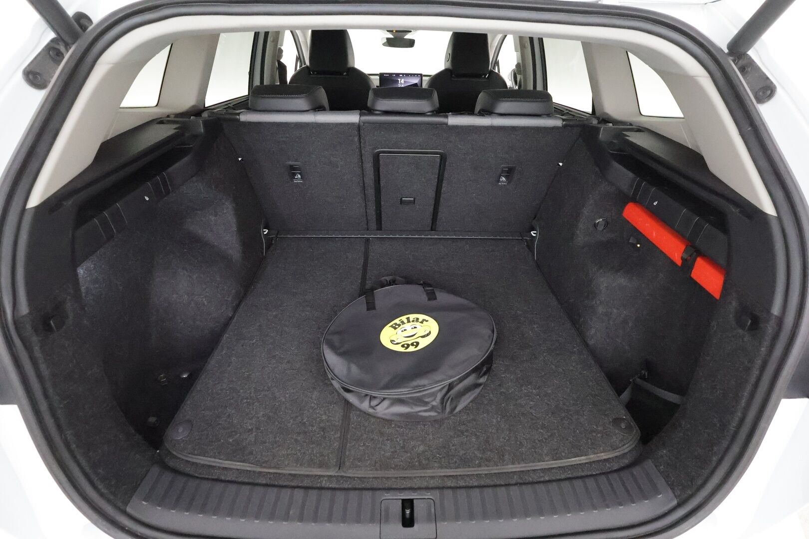SKODA ENYAQ 2021 iV80 - Lämpöpumppu / Koukku / Adapt. vakkari / Matrix LED / P.kamera / Keyless / Apple&Android / Tulossa toimipisteeseen!