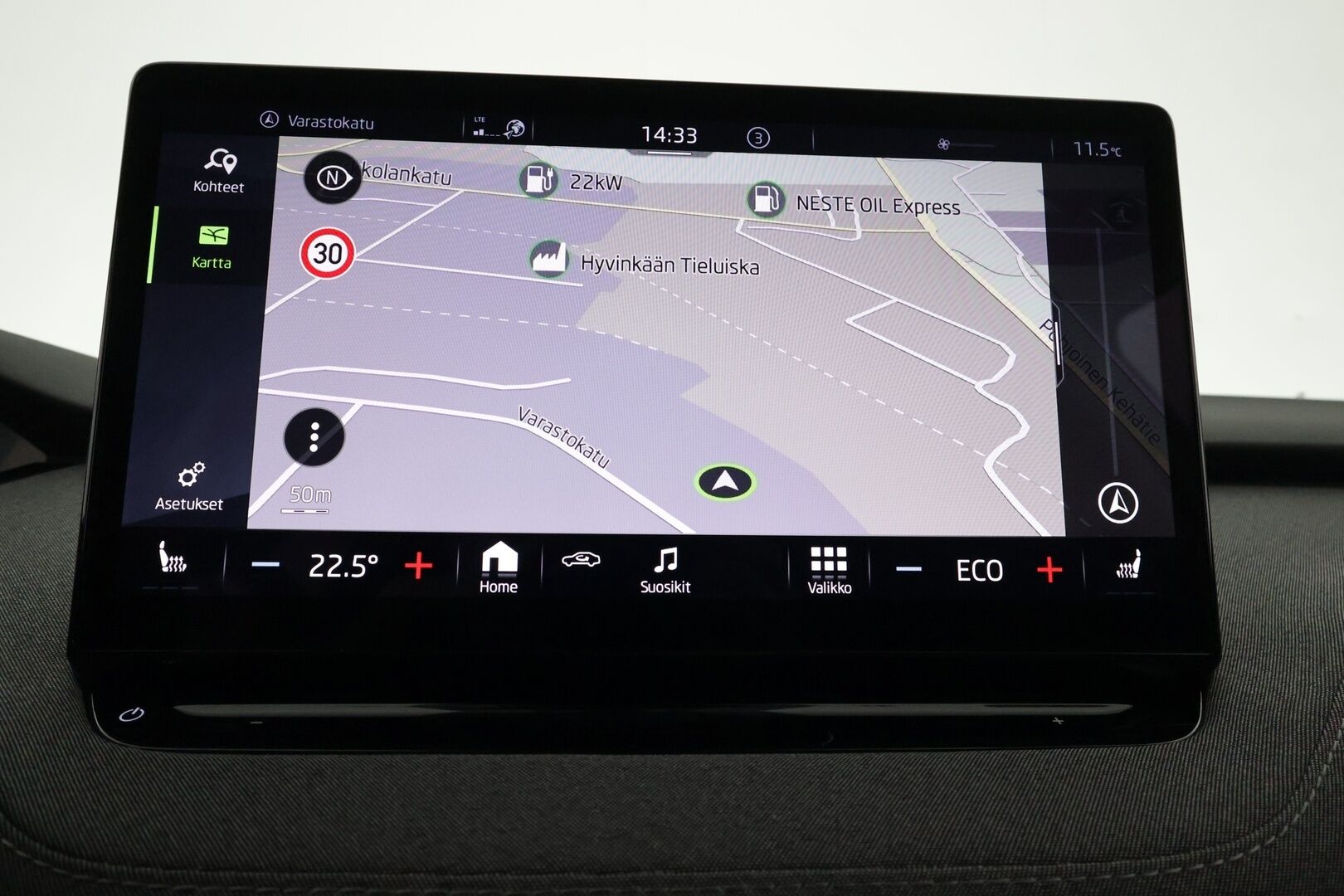 SKODA ENYAQ 2021 iV80 - Lämpöpumppu / Koukku / Adapt. vakkari / Matrix LED / P.kamera / Keyless / Apple&Android / Tulossa toimipisteeseen!