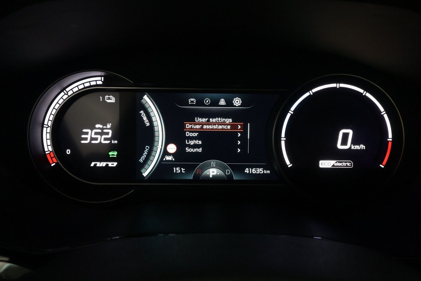 KIA NIRO 2022 64kWh 150kW Vision - Adapt. Vakkari / P. Kamera / Navi / Kaistavahti / Apple&Android / KeylessGO / 2x Renkaat / 
