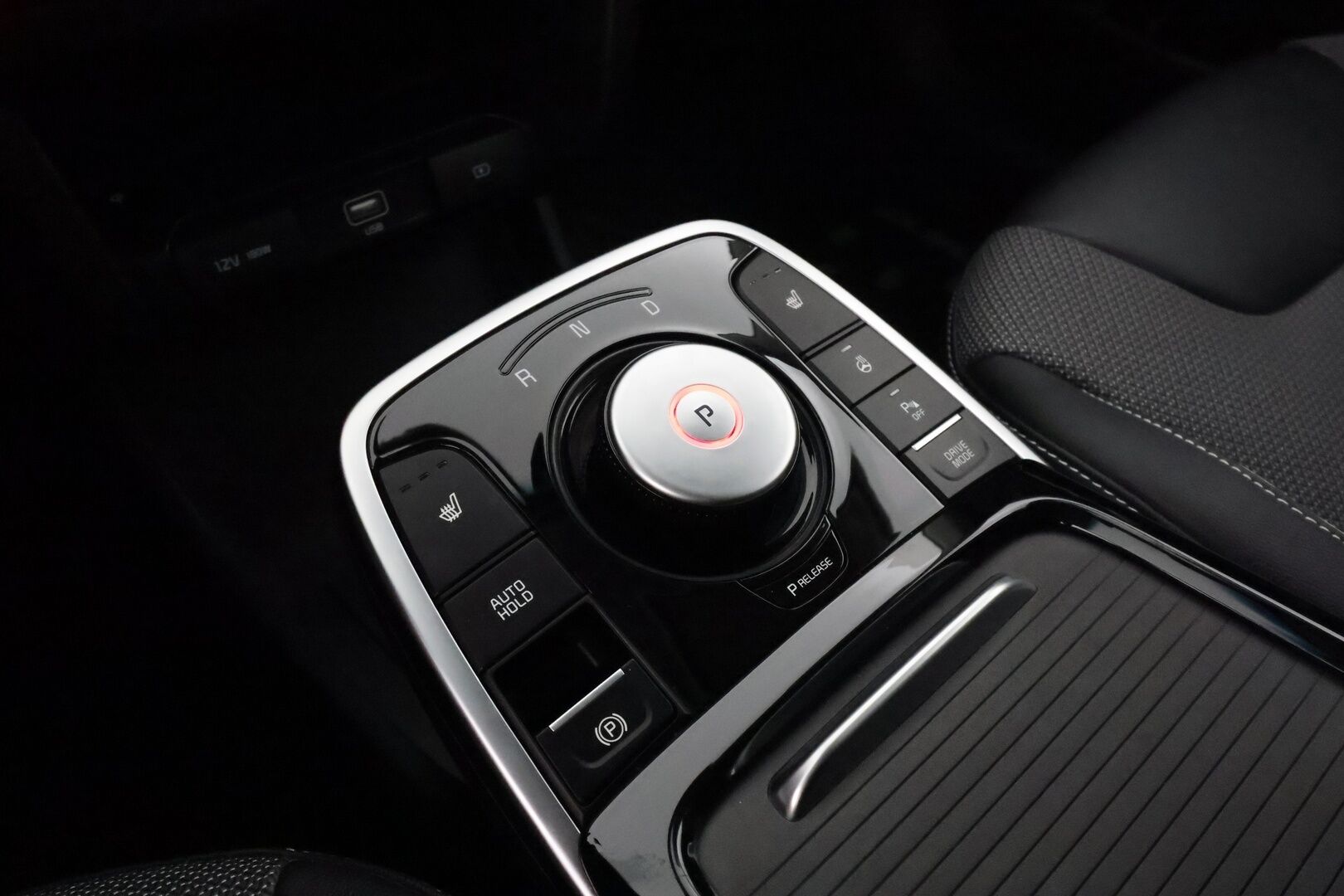 KIA NIRO 2022 64kWh 150kW Vision - Adapt. Vakkari / P. Kamera / Navi / Kaistavahti / Apple&Android / KeylessGO / 2x Renkaat / 