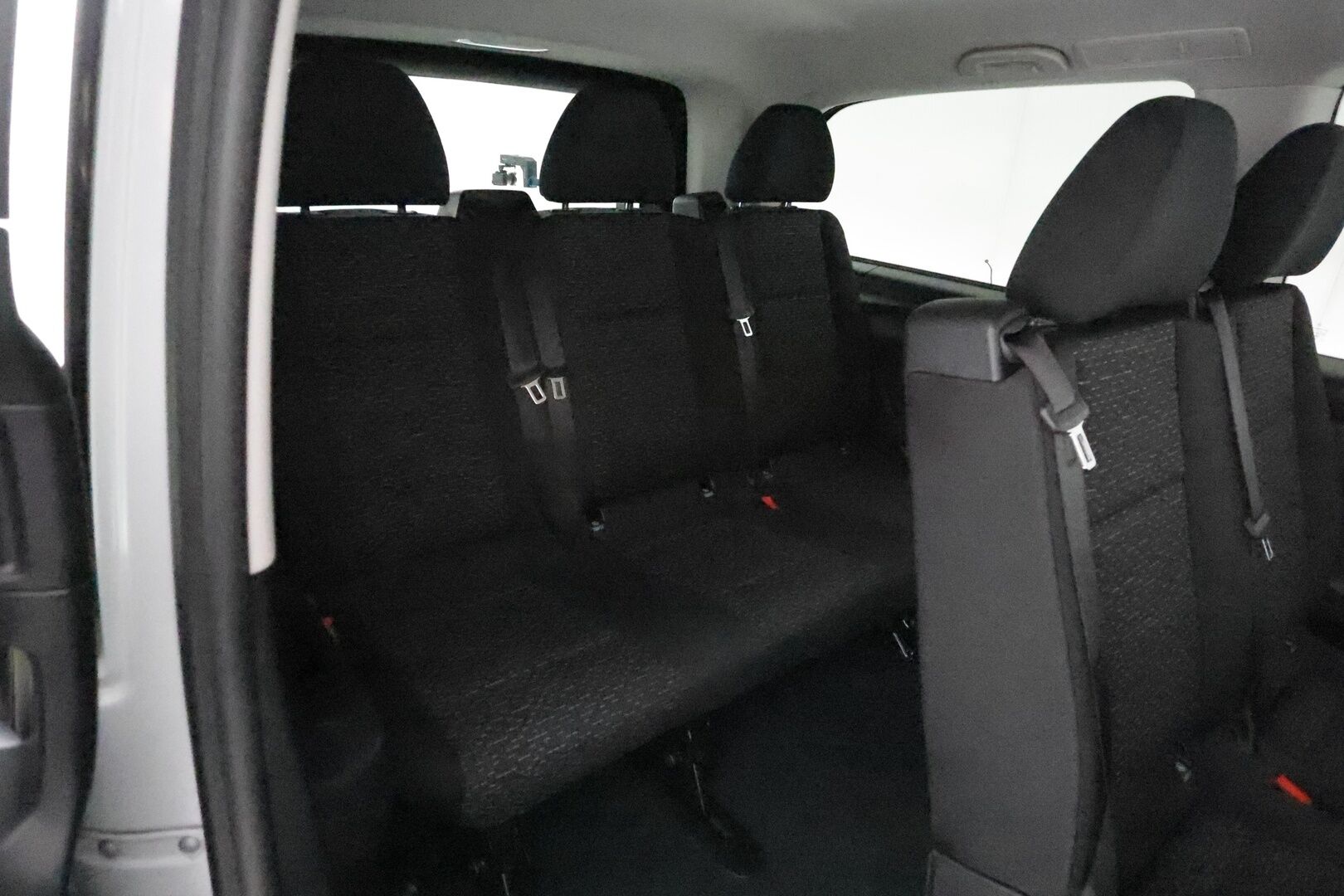 MERCEDES-BENZ VITO 2024 eVito 129 Tourer Pro 8-Paikkainen - 2,99 % KORKOTARJOUS TÄHÄN AUTOON - 8-Paikkainen / ALV / Distronic+ / 360-Kamera / Adapt.LED / Comand Navi / Ratinlämmitys / Facelift / Lisälämmitin / Upea yksilö!