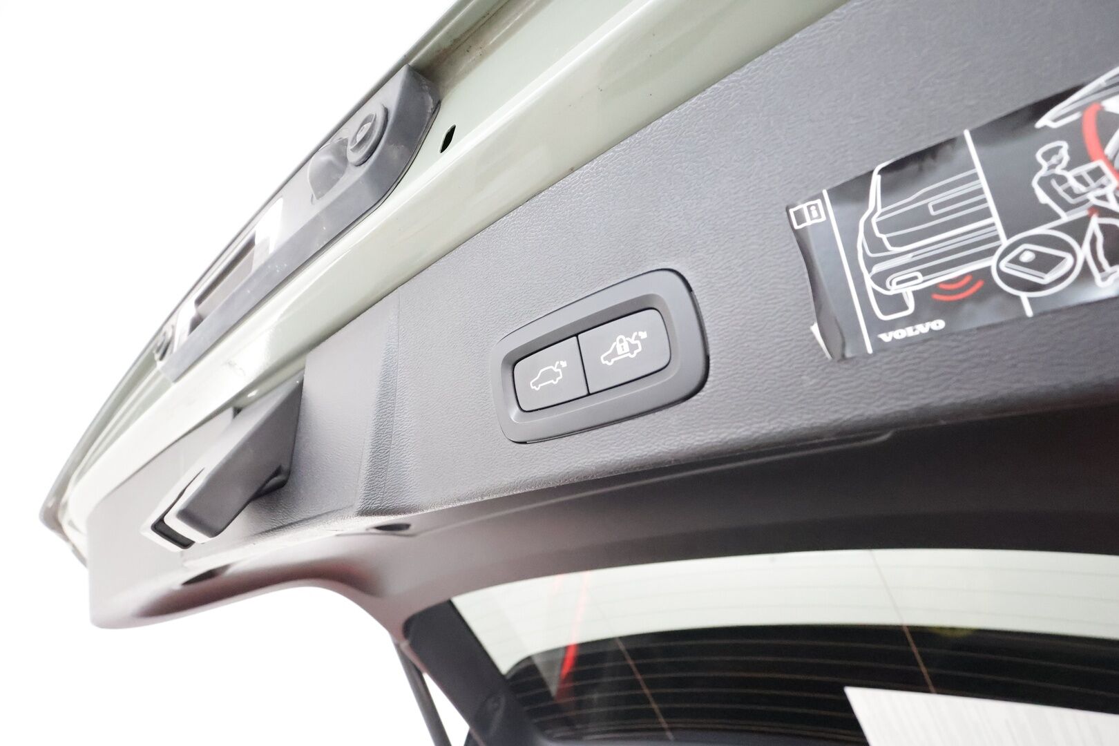 Volvo XC40 2022 Recharge Twin Pro aut - 3,99 % KORKOTARJOUS TÄHÄN AUTOON - Lämpöpumppu / Adapt.Vakkari / Vetokoukku / Harman&Kardon / Panoraama / Nahka-Alcantara Muistipenkki / Adapt.LED / 360-Kamera