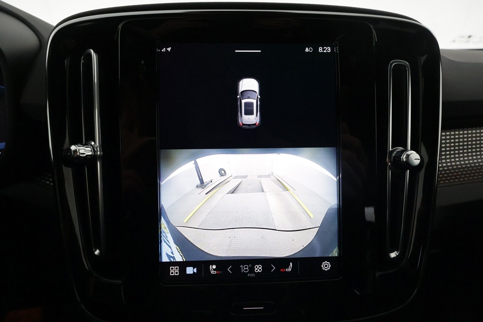 Volvo XC40 2022 Recharge Twin Pro aut - 3,99 % KORKOTARJOUS TÄHÄN AUTOON - Lämpöpumppu / Adapt.Vakkari / Vetokoukku / Harman&Kardon / Panoraama / Nahka-Alcantara Muistipenkki / Adapt.LED / 360-Kamera