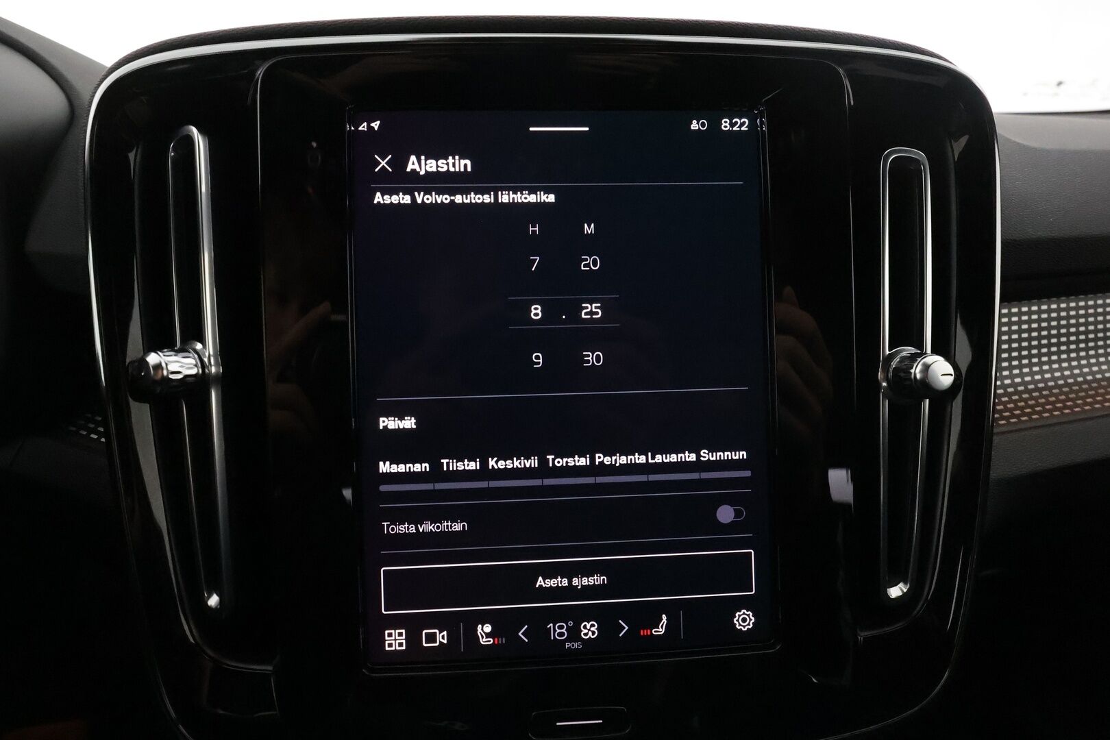 Volvo XC40 2022 Recharge Twin Pro aut - 3,99 % KORKOTARJOUS TÄHÄN AUTOON - Lämpöpumppu / Adapt.Vakkari / Vetokoukku / Harman&Kardon / Panoraama / Nahka-Alcantara Muistipenkki / Adapt.LED / 360-Kamera