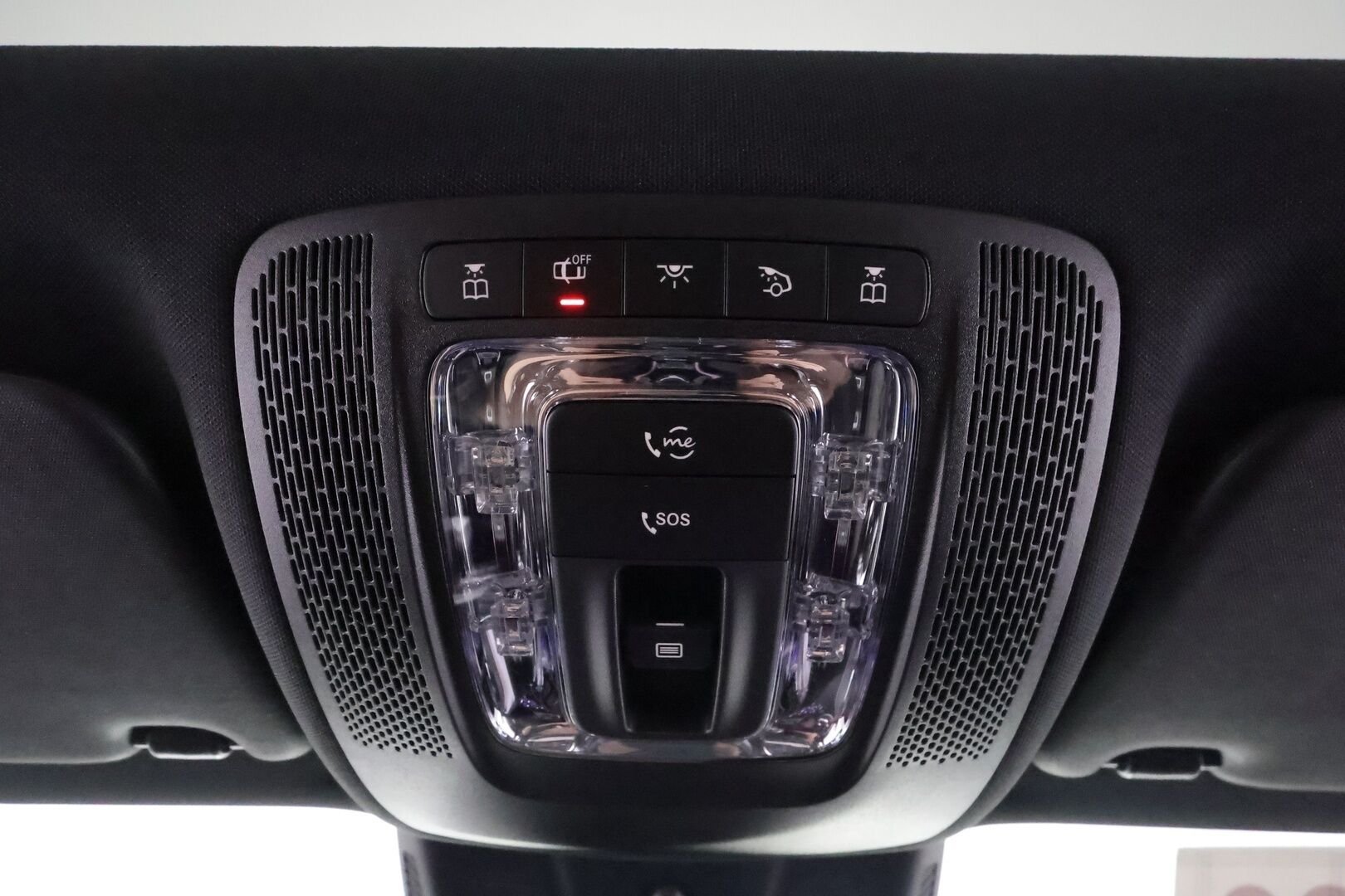 MERCEDES-BENZ EQA 2022 250 Business AMG - 3,99 % KORKOTARJOUS TÄHÄN AUTOON - Distronic+ / Panorama / 360-Kamera / Nahka-Alcantara / Vetokoukku / Led High Performance / Night / Akku kuntotarkastettu!