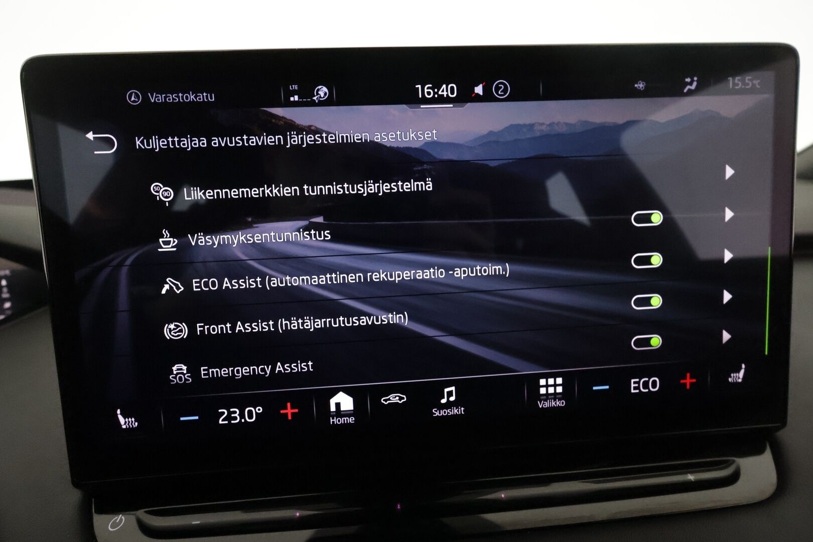 SKODA ENYAQ 2022 IV80X Sportline **HUD / Lämpöpumppu / Muistipenkki / 360° kamera / Adapt.Vakkari / Matrix-LED / Navi / Kaistavahti** - 3,99 % KORKOTARJOUS TÄHÄN AUTOON - KeylessGO / 2x Renkaat / Akku kuntotarkistettu
