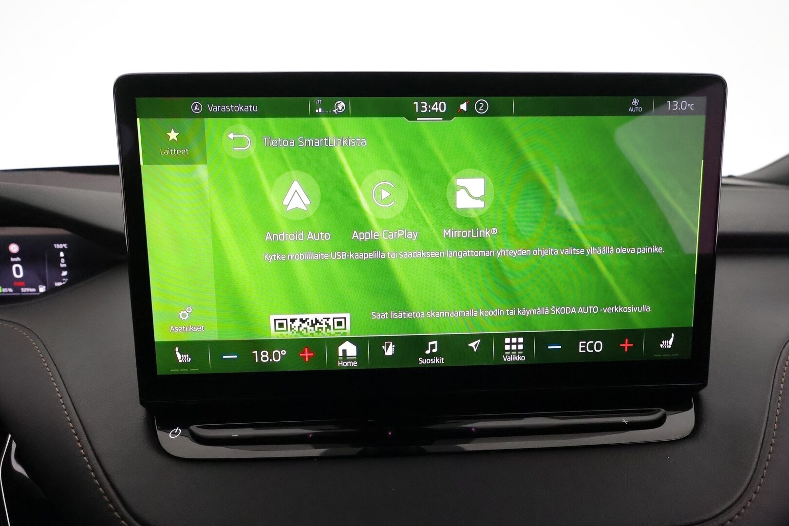 SKODA ENYAQ 2022 80x Founders Edition 1317/1895 iV**Hierovat Muistipenkit / HUD / 360° Kamera / Lämpöpumppu / Koukku / Adapt.Vakkari / Matrix-LED** - 3,99 % KORKOTARJOUS TÄHÄN AUTOON - Digimittaristo / Navi / Kaistavahti / KeylessGO / 2x Renkaat