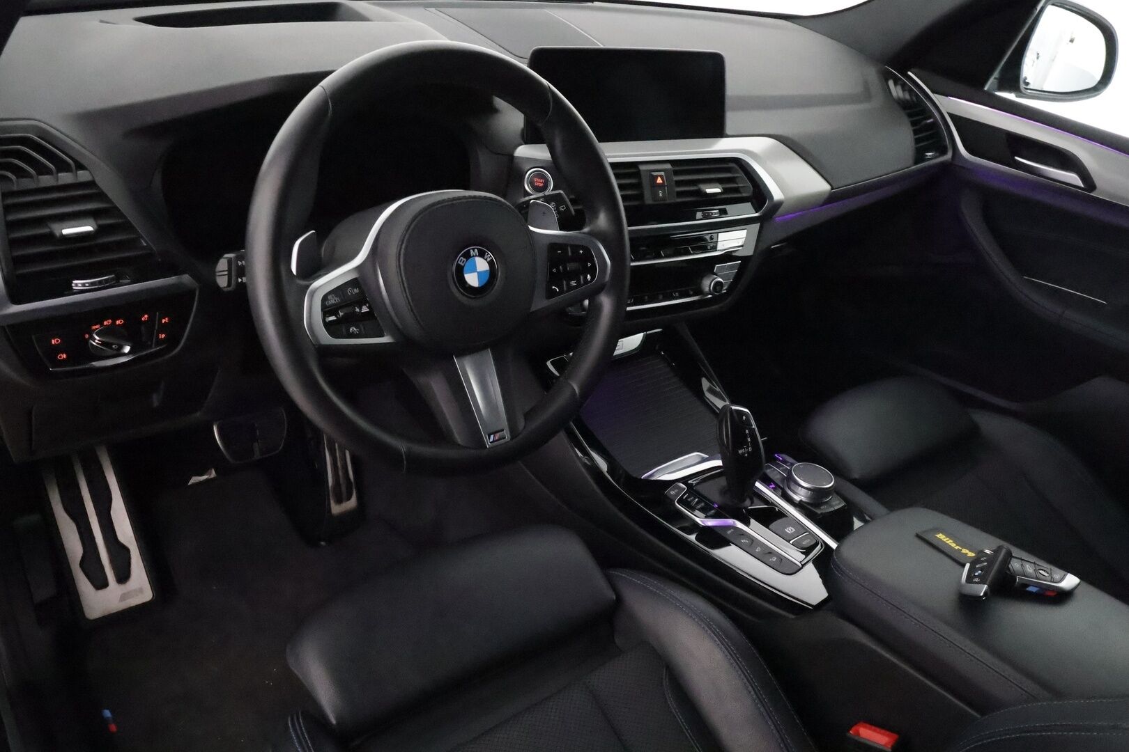 BMW X3 2021 xDrive30e M-Sport ** 360° Kamera / Adapt.Vakkari / Adapt. LED / HUD / Sporttipenkit / Navi / KeylessGO / 2x Renkaat** - 3,99 % KORKOTARJOUS TÄHÄN AUTOON - 