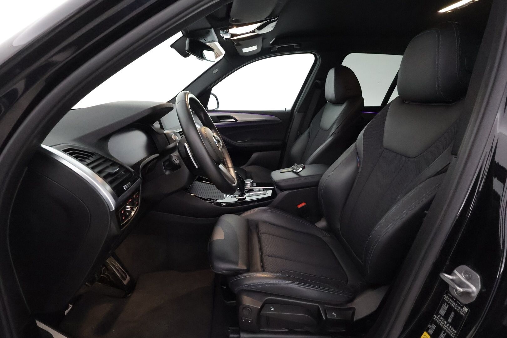 BMW X3 2021 xDrive30e M-Sport ** 360° Kamera / Adapt.Vakkari / Adapt. LED / HUD / Sporttipenkit / Navi / KeylessGO / 2x Renkaat** - 3,99 % KORKOTARJOUS TÄHÄN AUTOON - 