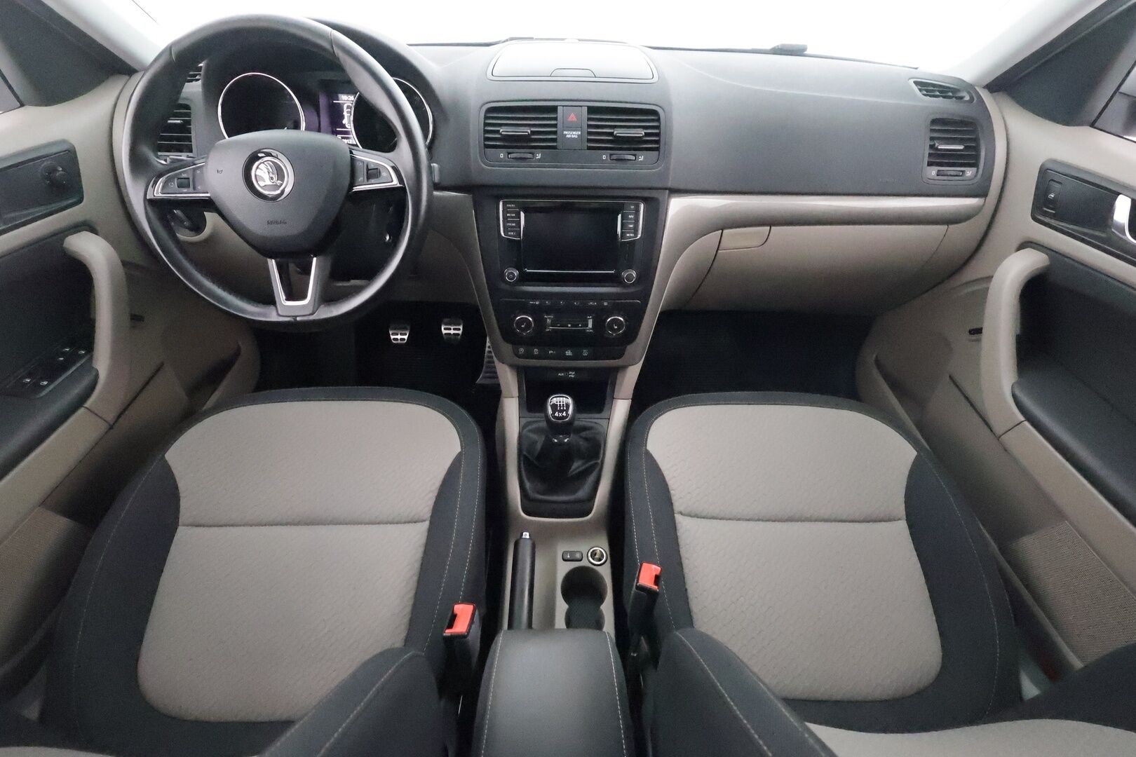 SKODA YETI 2016 Outdoor 1,4 TSI 150 4x4 Style - Peruutuskamera / Facelift / Xenon / Muistipenkki / Vakkari / Smart Link / Juuri saapunut Tampereelle!