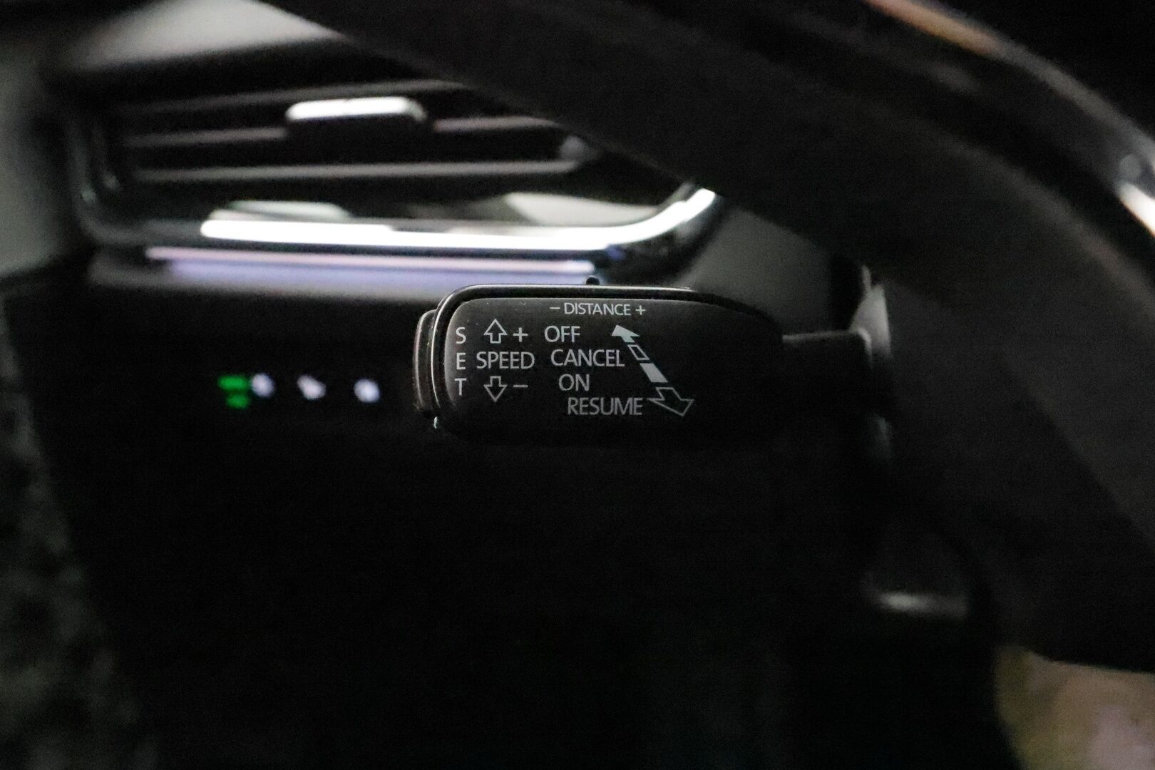 SKODA ENYAQ 2022 iV80 4x4 *ALV* Matrix LED / Lämpöpumppu / P.Kamera / Muistipenkit / Keyless / Navi - 3,99 % KORKOTARJOUS TÄHÄN AUTOON - Hierova kuskin penkki / Nahkaverhoilu / Apple&Android / Digimittaristo