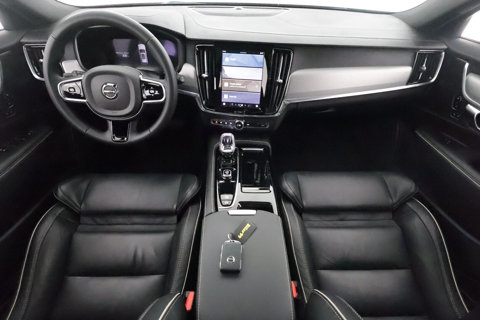 Volvo V90 2023 T6 AWD Plus Dark Long Range **Panorama / 360° Kamera / Adapt. vakkari / Full-LED / Sporttinahat Muistilla / Koukku** - 3,99 % KORKOTARJOUS TÄHÄN AUTOON - Harman/Kardon / Apple&Android / Kaistavahti / KeylessGO