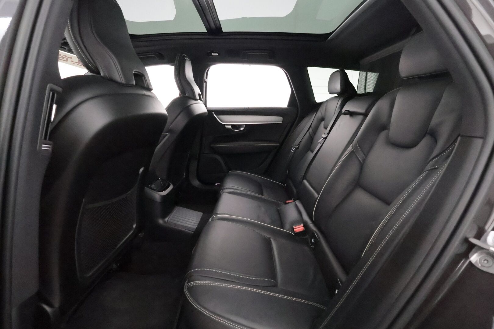 Volvo V90 2023 T6 AWD Plus Dark Long Range **Panorama / 360° Kamera / Adapt. vakkari / Full-LED / Sporttinahat Muistilla / Koukku** - 3,99 % KORKOTARJOUS TÄHÄN AUTOON - Harman/Kardon / Apple&Android / Kaistavahti / KeylessGO