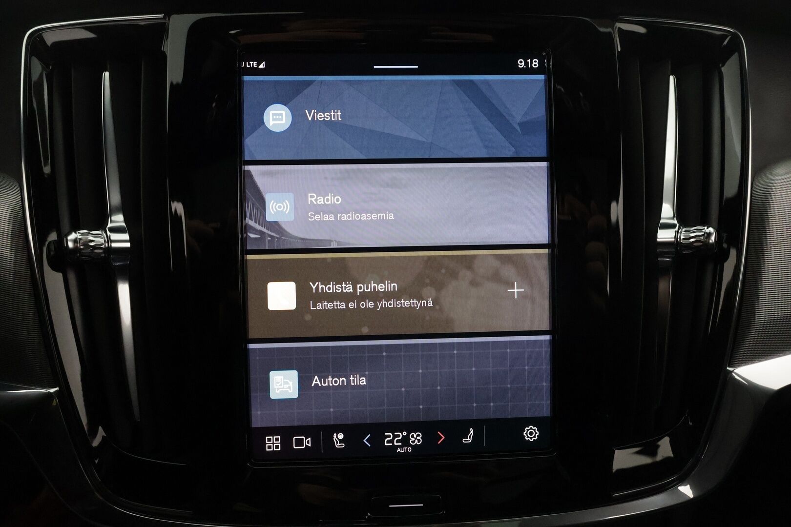 Volvo V90 2023 T6 AWD Plus Dark Long Range **Panorama / 360° Kamera / Adapt. vakkari / Full-LED / Sporttinahat Muistilla / Koukku** - 3,99 % KORKOTARJOUS TÄHÄN AUTOON - Harman/Kardon / Apple&Android / Kaistavahti / KeylessGO