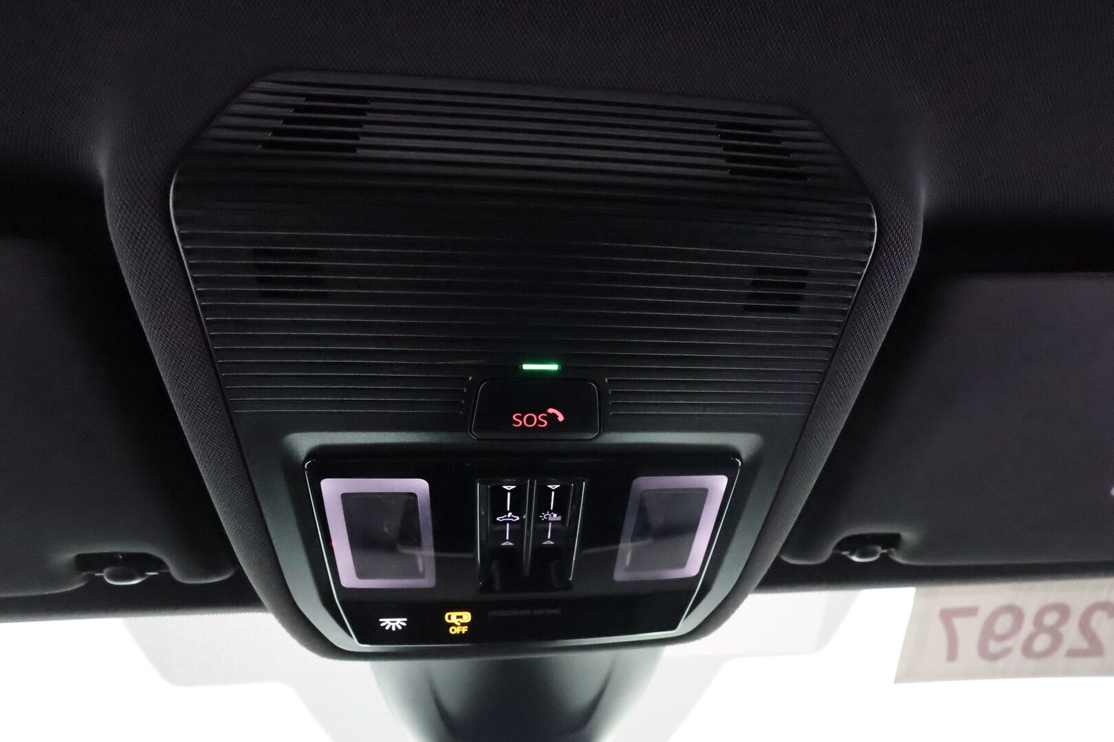 SKODA ENYAQ 2022 iV80 Sportline**Panorama / HUD / 360° Kamera / Lämpöpumppu / Matrix-LED / Muistipenkit / Navi / KeylessGO / 2x Renkaat** - 3,99 % KORKOTARJOUS TÄHÄN AUTOON - Kaistavahti / 3-Alueinen AC / Apple&Android / Kahdet renkaat