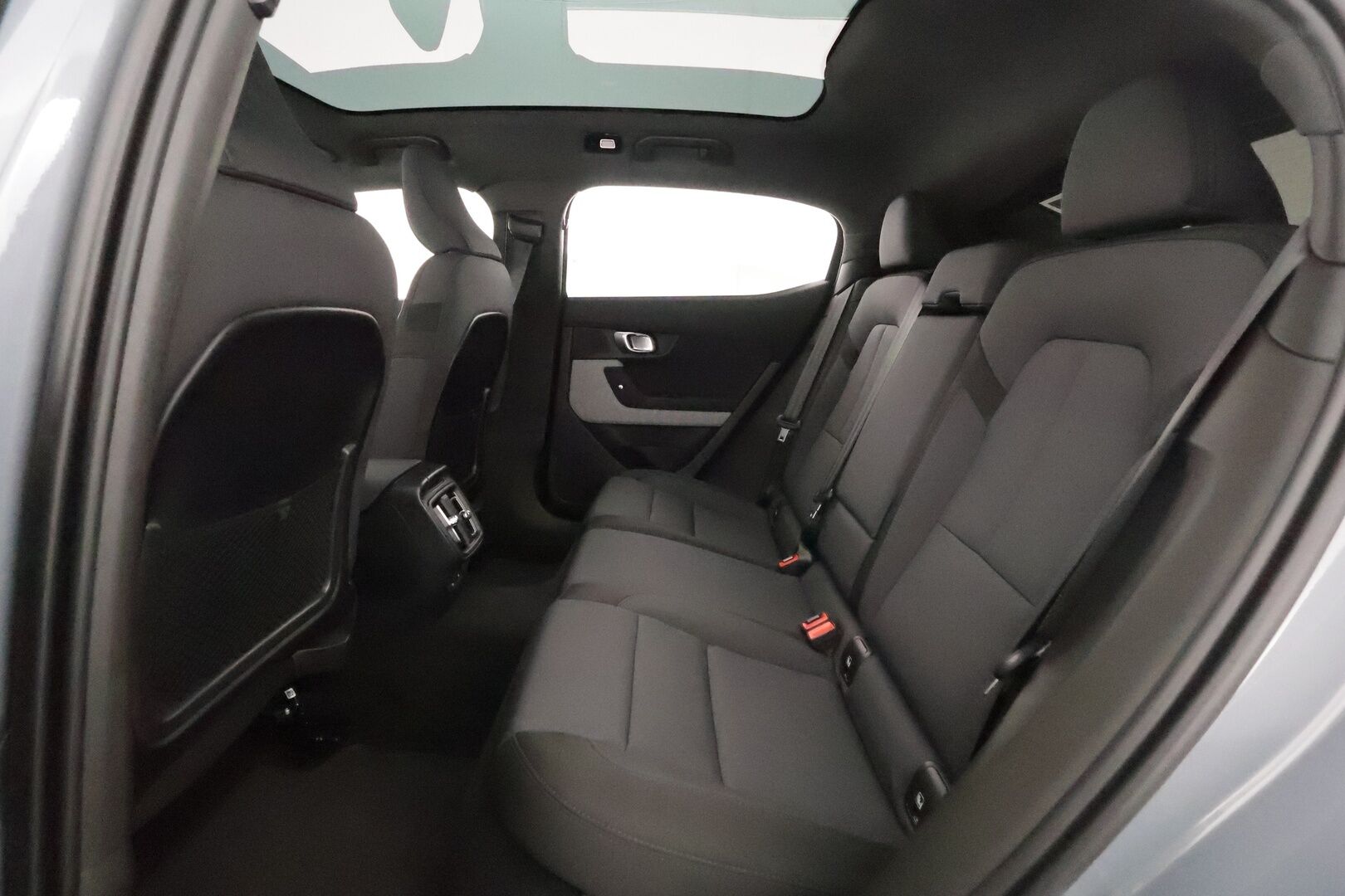 POLESTAR 2 2022 Standard Single Motor **Lasikatto / 360° Kamera / Lämpöpumppu / Adapt.Vakkari / Pixel-LED / Sporttipenkki Muistilla** - Harman/Kardon / Google Maps / Kaistavahti / KeylessGO