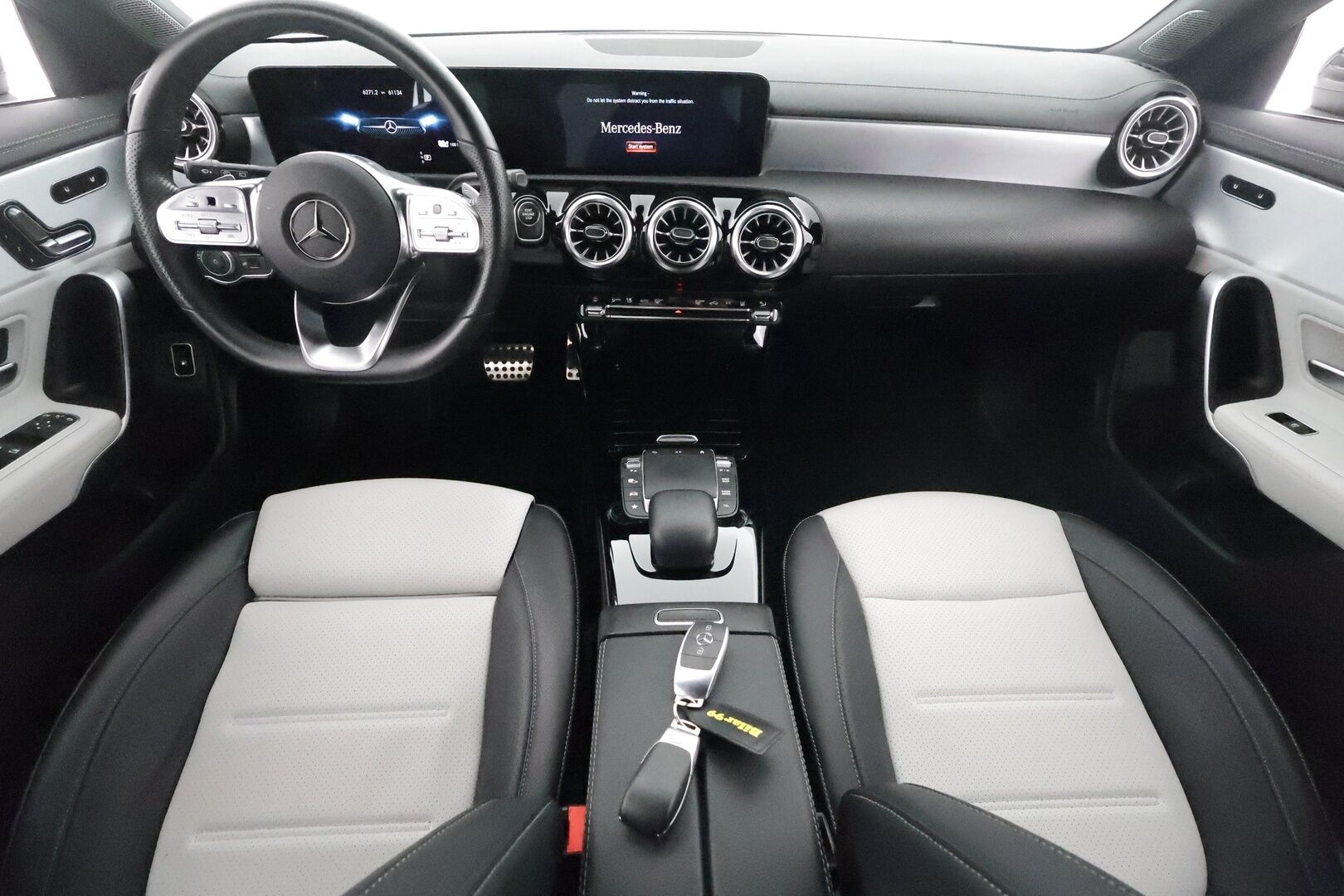 MERCEDES-BENZ CLA 2022 250e Shooting Break AMG **Widescreen / Ilmastoitu Muistipenkki / Adapt.Vakkari / LED-High Performance / Koukku / Navi** - 3,99 % KORKOTARJOUS TÄHÄN AUTOON - Kaistavahti / KeylessGO / 2x Renkaat