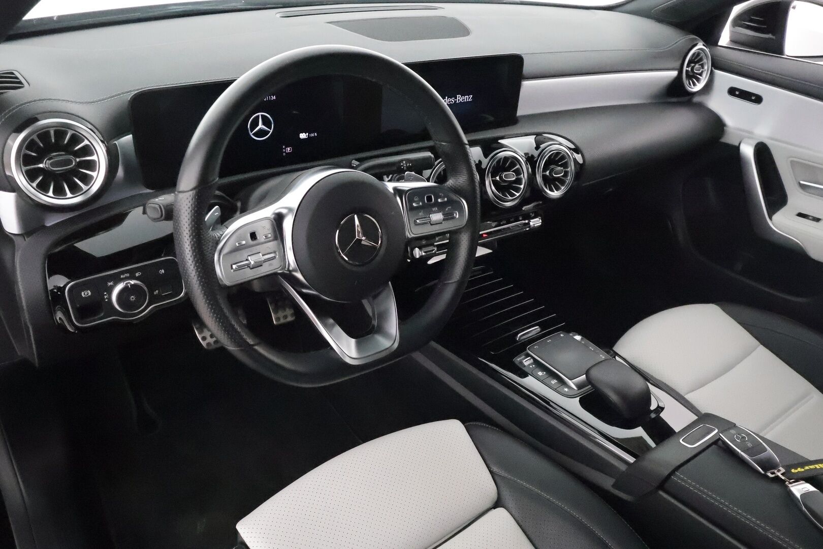 MERCEDES-BENZ CLA 2022 250e Shooting Break AMG **Widescreen / Ilmastoitu Muistipenkki / Adapt.Vakkari / LED-High Performance / Koukku / Navi** - 3,99 % KORKOTARJOUS TÄHÄN AUTOON - Kaistavahti / KeylessGO / 2x Renkaat