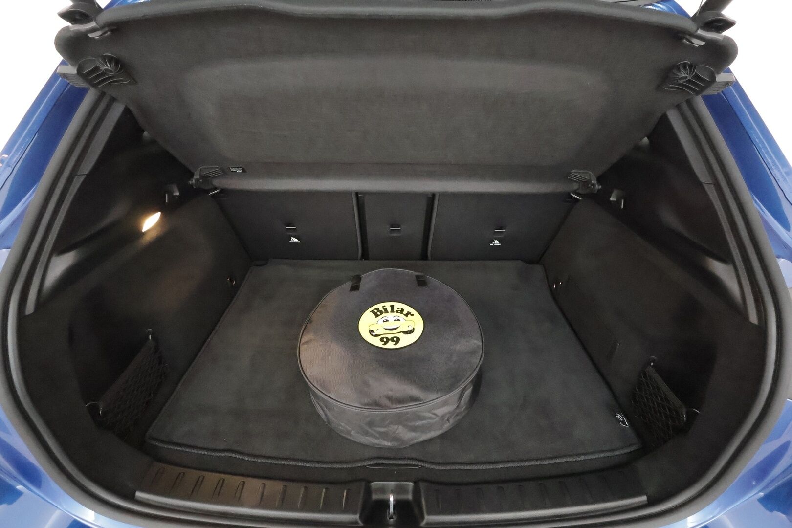 MERCEDES-BENZ EQA 2024 300 4MATIC *Panorama / 360° Kamera / Widescreen / Adapt.Vakkari / LED-High Performance / Navi / Kaistavahti / KeylessGO* - 3,99 % KORKOTARJOUS TÄHÄN AUTOON - 
