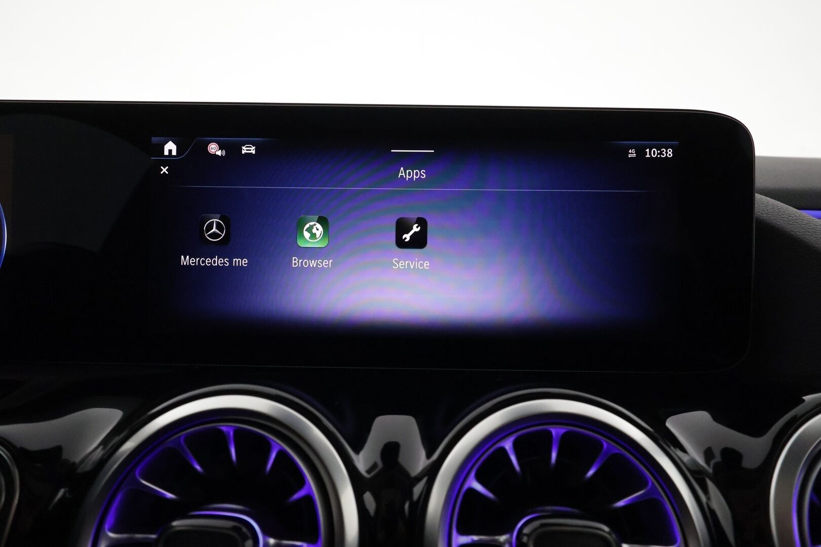 MERCEDES-BENZ EQA 2024 300 4MATIC *Panorama / 360° Kamera / Widescreen / Adapt.Vakkari / LED-High Performance / Navi / Kaistavahti / KeylessGO* - 3,99 % KORKOTARJOUS TÄHÄN AUTOON - 