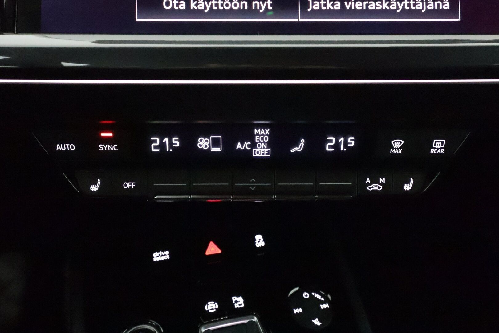 AUDI Q4 E-TRON 2022 40 e-tron Sportback S-Line **HUD / Matrix-LED / Adapt.Vakkari / P. Kamera / SONOS / Sporttipenkit / Navi / Kaistavahti** - 3,99 % KORKOTARJOUS TÄHÄN AUTOON - Akku kuntotarkastettu / Timantti Nahka-Alcantara Sisusta /  KeylessGO / 2x Renkaat