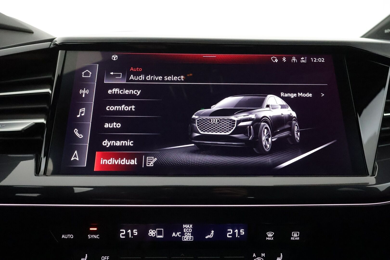 AUDI Q4 E-TRON 2022 40 e-tron Sportback S-Line **HUD / Matrix-LED / Adapt.Vakkari / P. Kamera / SONOS / Sporttipenkit / Navi / Kaistavahti** - 3,99 % KORKOTARJOUS TÄHÄN AUTOON - Akku kuntotarkastettu / Timantti Nahka-Alcantara Sisusta /  KeylessGO / 2x Renkaat