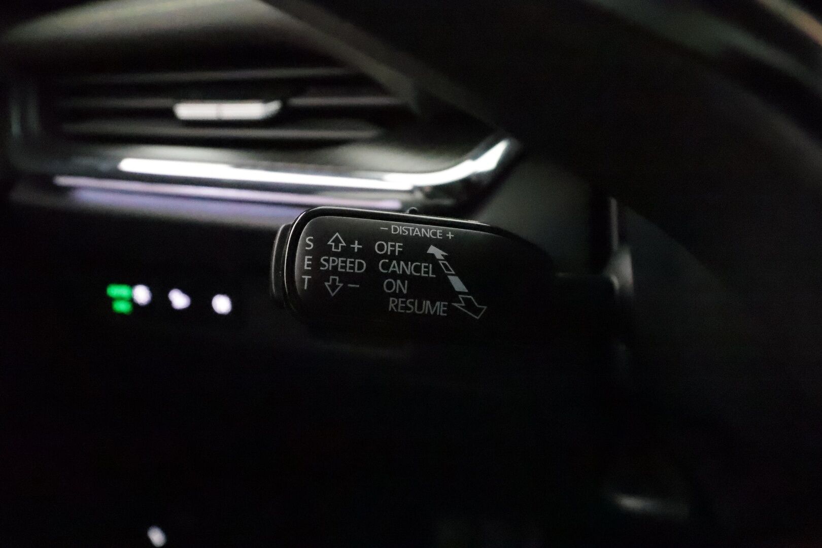 SKODA ENYAQ 2023 80 iV 4x4 RS Coupe **Lasikatto / Lämpöpumppu / Matrix-LED / Adapt.Vakkari / Muistipenkki / P. Kamera / Canton / HUD** - 3,99 % KORKOTARJOUS TÄHÄN AUTOON - Akku kuntotarkastettu / Navi /Apple&Android / Kaistavahti / Digimittaristo / KeylessGO
