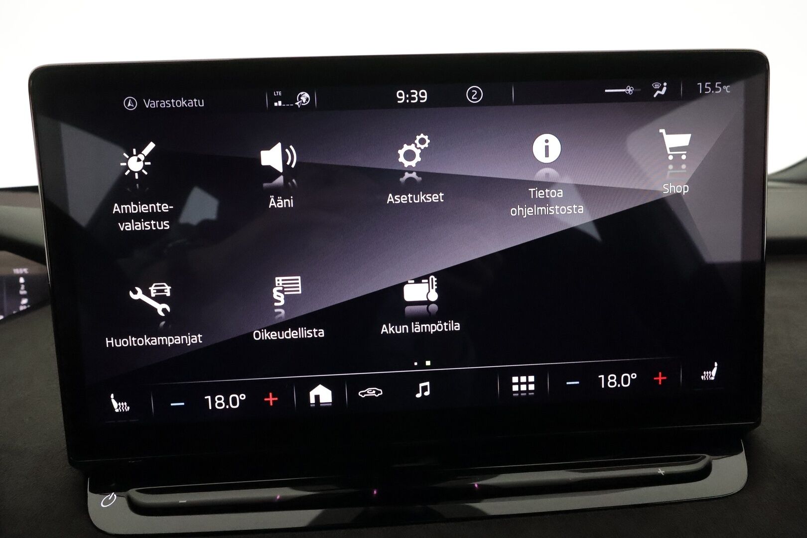 SKODA ENYAQ 2023 80 iV 4x4 RS Coupe **Lasikatto / Lämpöpumppu / Matrix-LED / Adapt.Vakkari / Muistipenkki / P. Kamera / Canton / HUD** - 3,99 % KORKOTARJOUS TÄHÄN AUTOON - Akku kuntotarkastettu / Navi /Apple&Android / Kaistavahti / Digimittaristo / KeylessGO