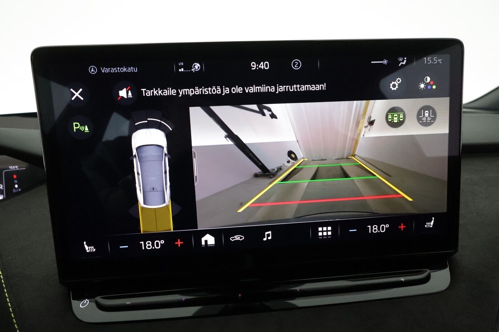 SKODA ENYAQ 2023 80 iV 4x4 RS Coupe **Lasikatto / Lämpöpumppu / Matrix-LED / Adapt.Vakkari / Muistipenkki / P. Kamera / Canton / HUD** - 3,99 % KORKOTARJOUS TÄHÄN AUTOON - Akku kuntotarkastettu / Navi /Apple&Android / Kaistavahti / Digimittaristo / KeylessGO