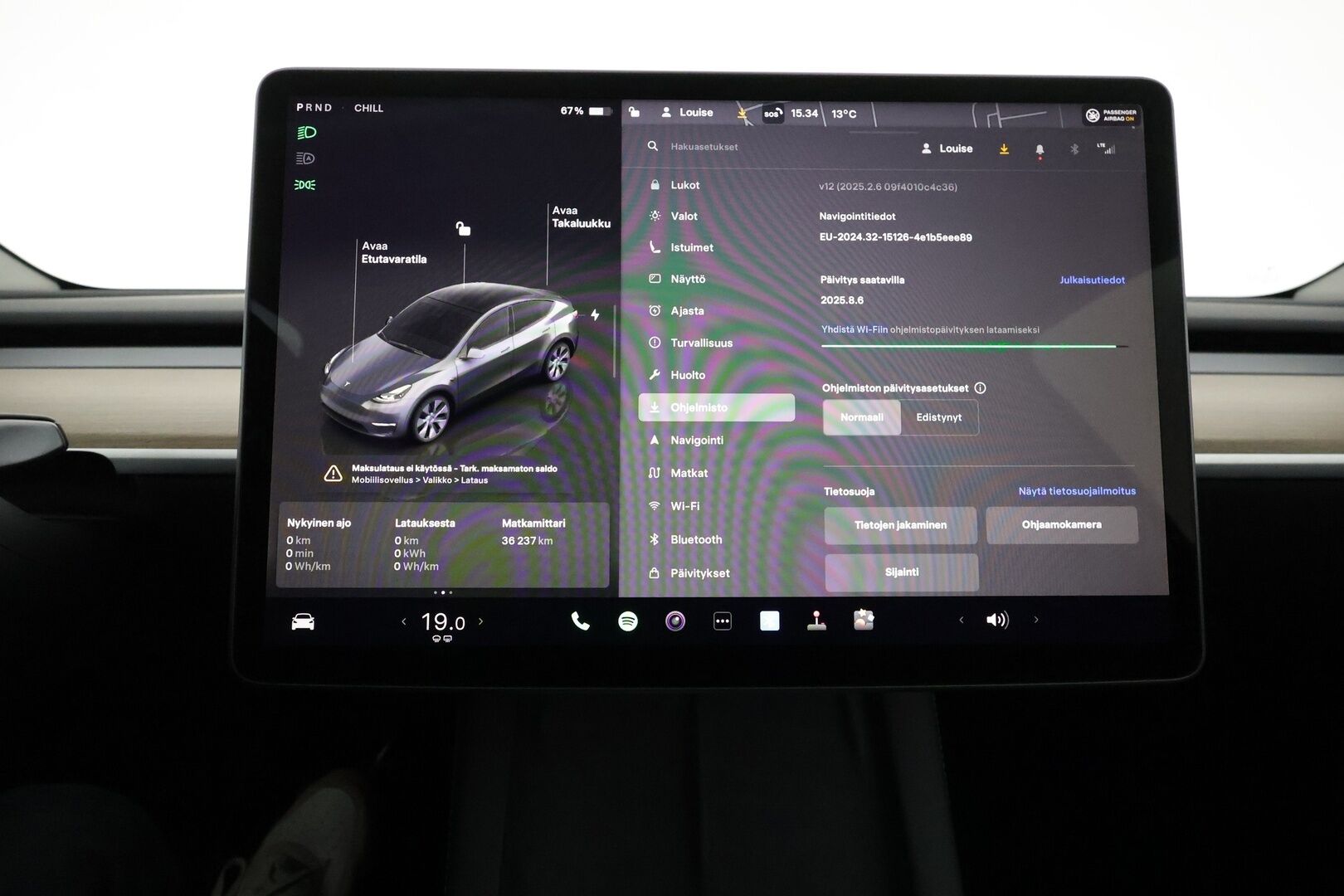 TESLA MODEL Y 2022 Long Range AWD **Lasikatto / Lämpöpumppu / Koukku / Adapt.Vakkari / Matrix-LED / Navi / Kaistavahti** - 3,99 % KORKOTARJOUS TÄHÄN AUTOON - P. Kamera / Premium Audio / q1Nahkaverhoilu / KeylessGO / 2x Renkaat