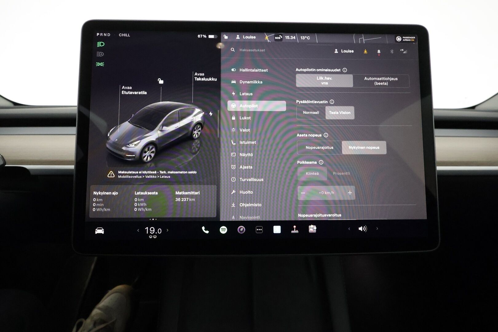 TESLA MODEL Y 2022 Long Range AWD **Lasikatto / Lämpöpumppu / Koukku / Adapt.Vakkari / Matrix-LED / Navi / Kaistavahti** - 3,99 % KORKOTARJOUS TÄHÄN AUTOON - P. Kamera / Premium Audio / q1Nahkaverhoilu / KeylessGO / 2x Renkaat