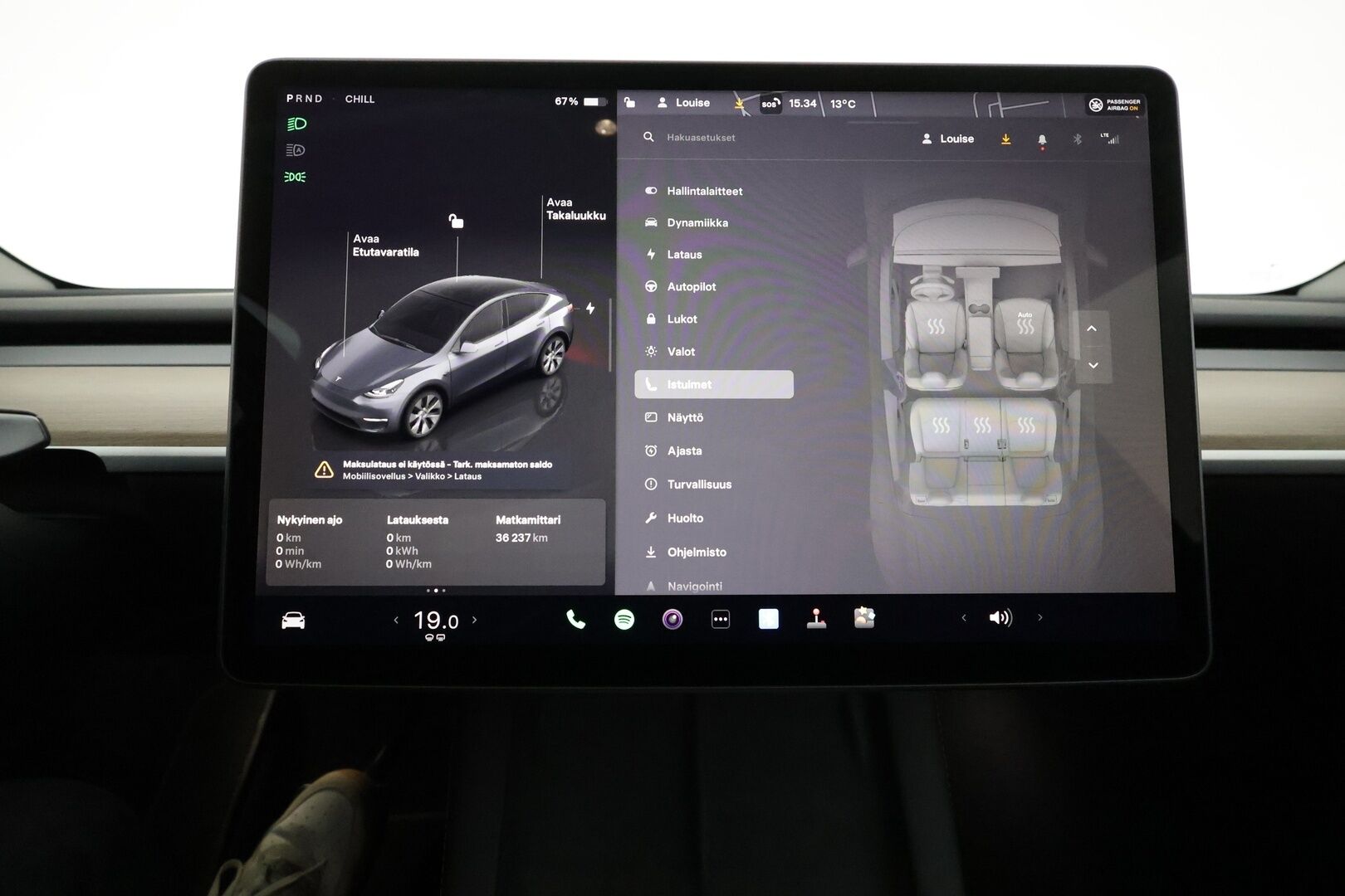 TESLA MODEL Y 2022 Long Range AWD **Lasikatto / Lämpöpumppu / Koukku / Adapt.Vakkari / Matrix-LED / Navi / Kaistavahti** - 3,99 % KORKOTARJOUS TÄHÄN AUTOON - P. Kamera / Premium Audio / q1Nahkaverhoilu / KeylessGO / 2x Renkaat