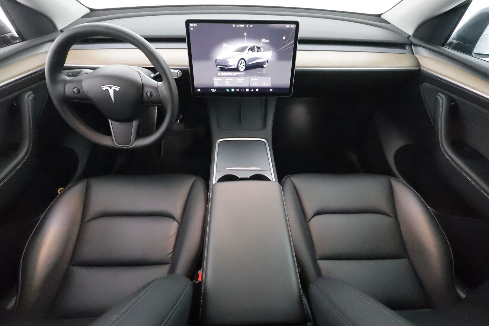 TESLA MODEL Y 2022 Long Range AWD **Lasikatto / Lämpöpumppu / Koukku / Adapt.Vakkari / Matrix-LED / Navi / Kaistavahti** - 3,99 % KORKOTARJOUS TÄHÄN AUTOON - P. Kamera / Premium Audio / q1Nahkaverhoilu / KeylessGO / 2x Renkaat