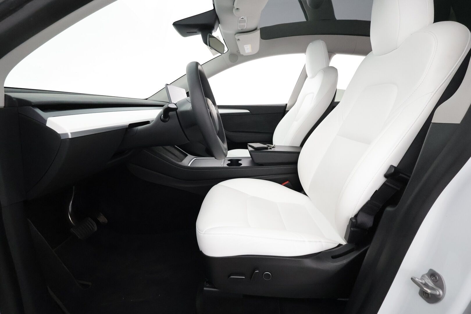 TESLA MODEL Y 2022 Long Range AMD Ryzen **Lasikatto / Lämpöpumppu / Adapt.Vakkari / Matrix-LED / P. Kamera / Navi / Kaistavahti** - 3,99 % KORKOTARJOUS TÄHÄN AUTOON - Valkoinen Nahkaverhoilu / KeylessGO / 2x Latauskaapelit / 2x Renkaat