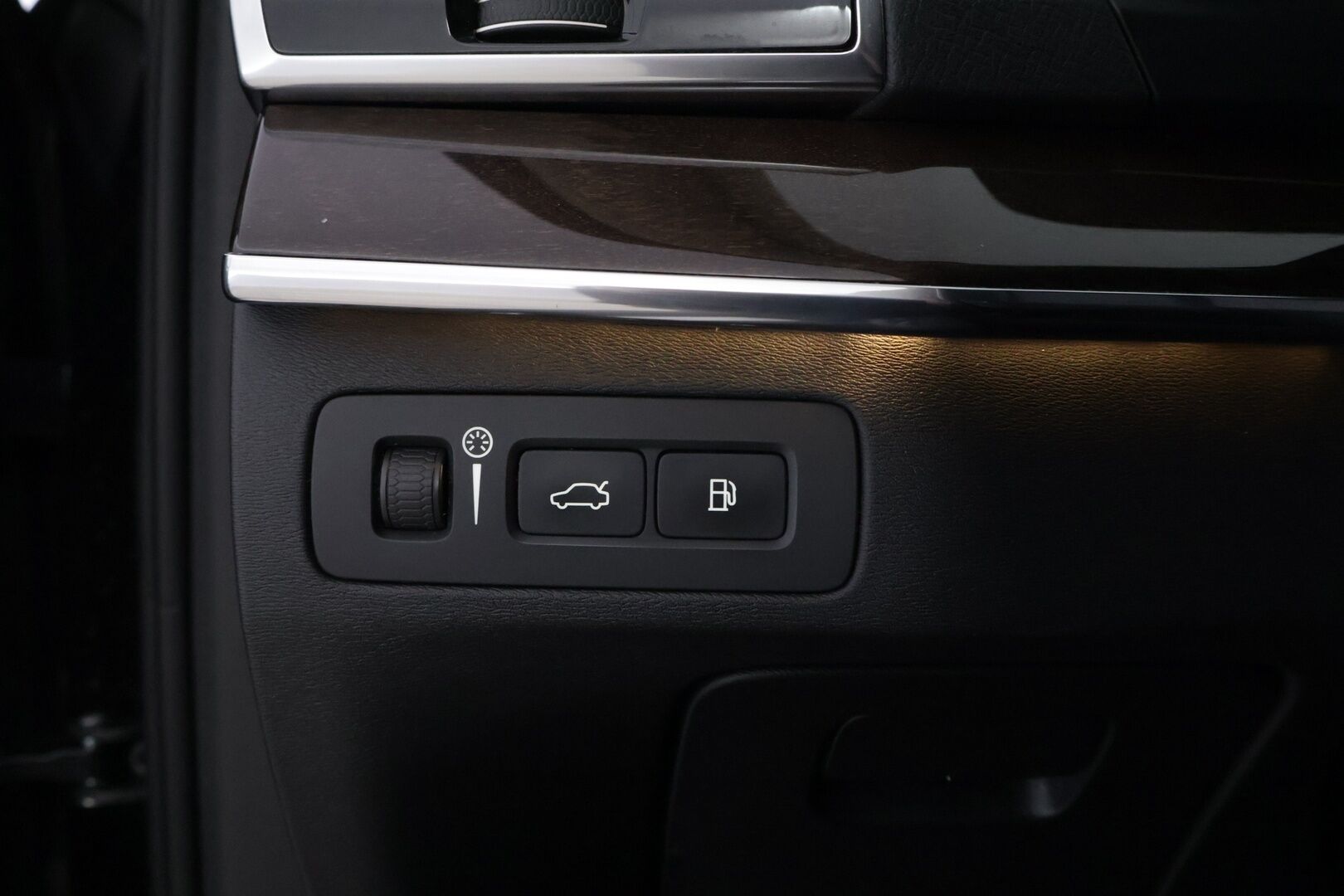 Volvo XC90 2016 T8 Twin Engine AWD Inscription aut - YritysOutlet - Myydään vain yrityksille - – Tämä auto myydään YritysOutlet -valikoimasta vain yritykselle