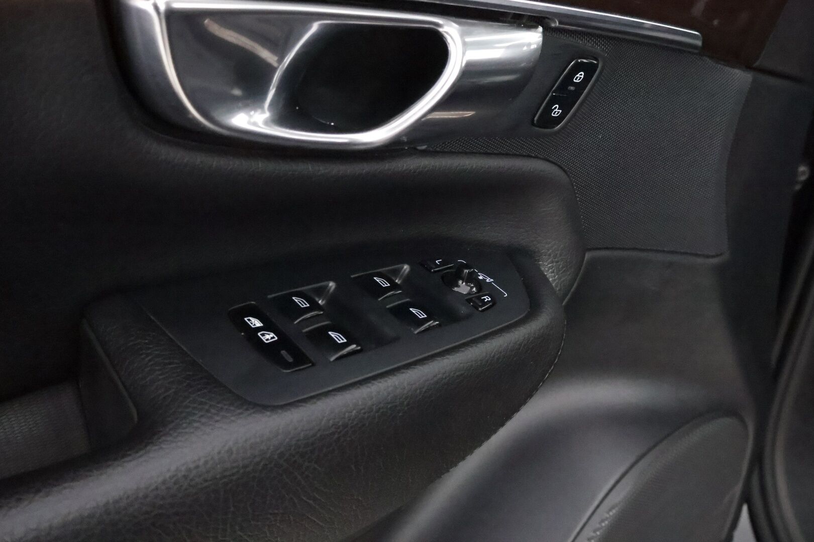 Volvo XC90 2016 T8 Twin Engine AWD Inscription aut - YritysOutlet - Myydään vain yrityksille