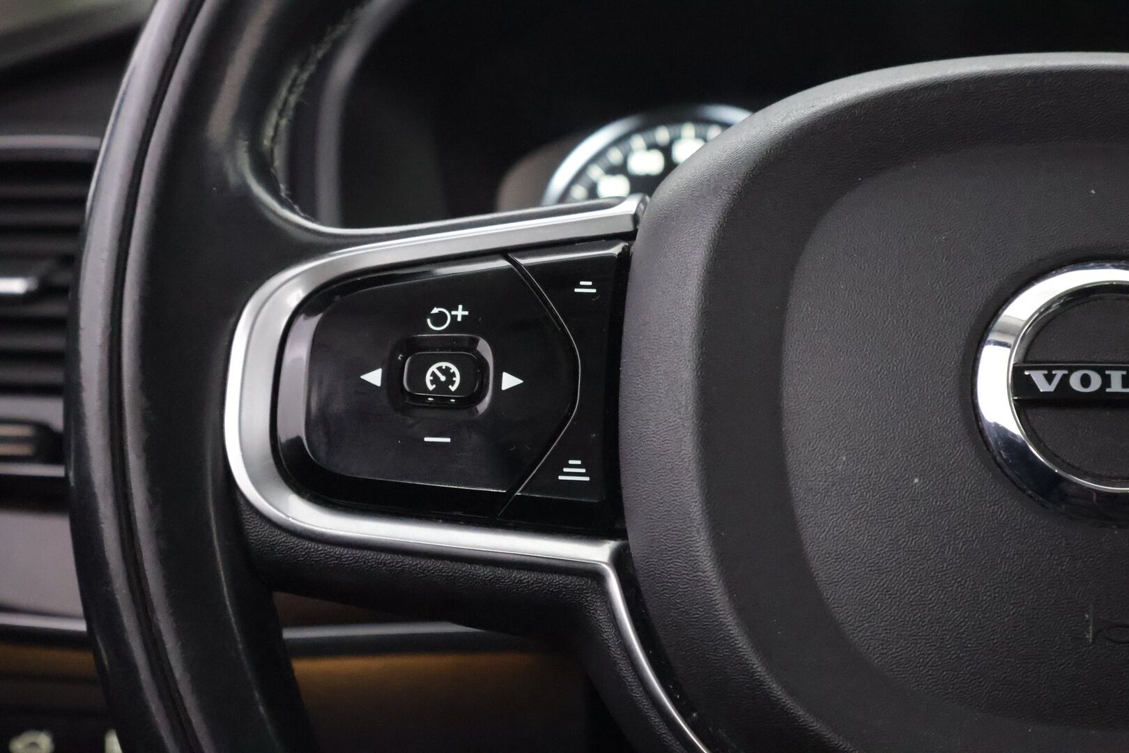 Volvo XC90 2016 T8 Twin Engine AWD Inscription aut - YritysOutlet - Myydään vain yrityksille