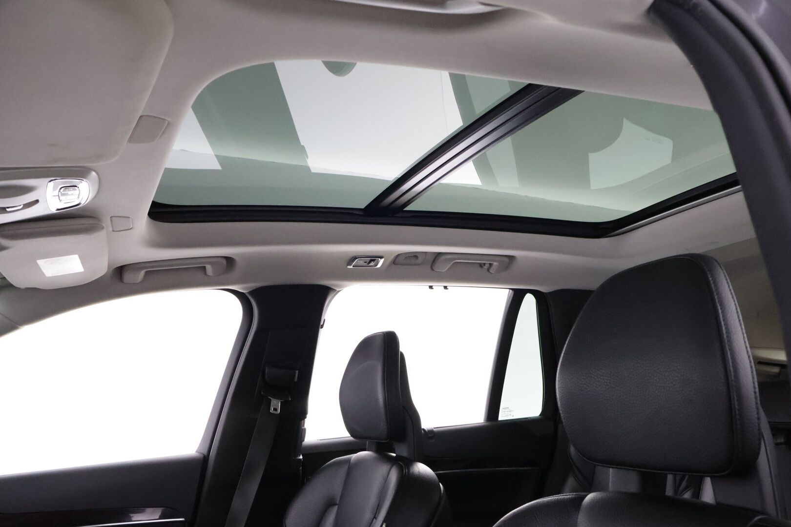 Volvo XC90 2016 T8 Twin Engine AWD Inscription aut - YritysOutlet - Myydään vain yrityksille - – Tämä auto myydään YritysOutlet -valikoimasta vain yritykselle