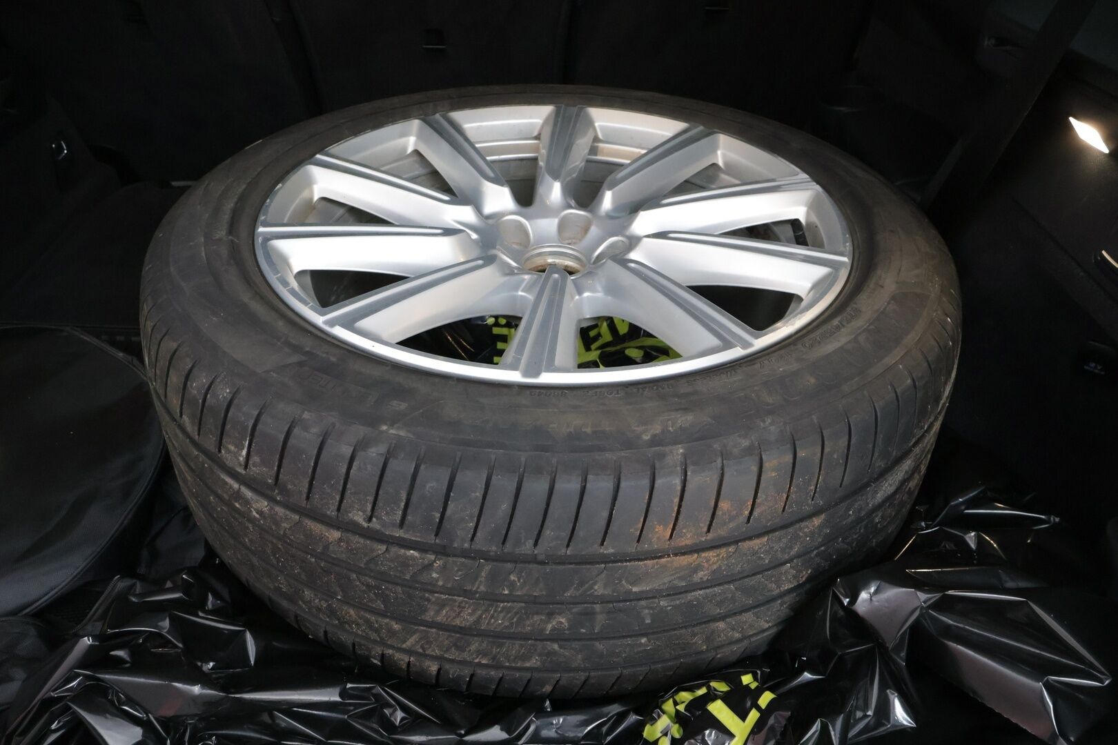 Volvo XC90 2016 T8 Twin Engine AWD Inscription aut - YritysOutlet - Myydään vain yrityksille - – Tämä auto myydään YritysOutlet -valikoimasta vain yritykselle