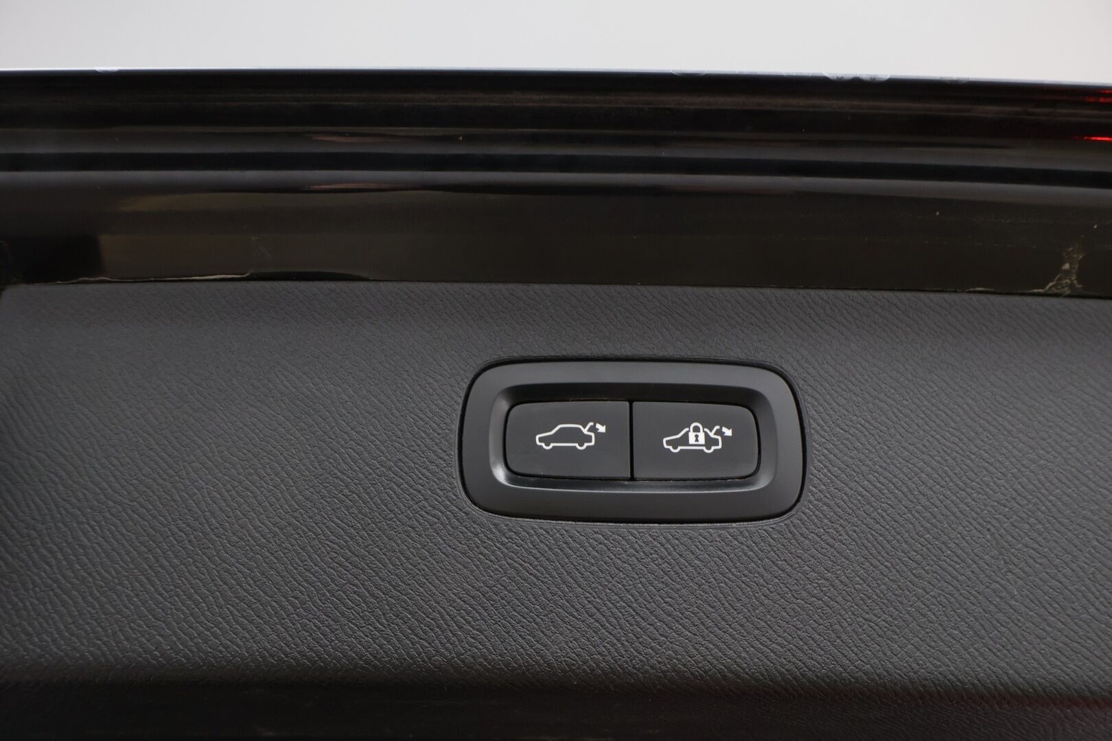 Volvo XC90 2016 T8 Twin Engine AWD Inscription aut - YritysOutlet - Myydään vain yrityksille - – Tämä auto myydään YritysOutlet -valikoimasta vain yritykselle