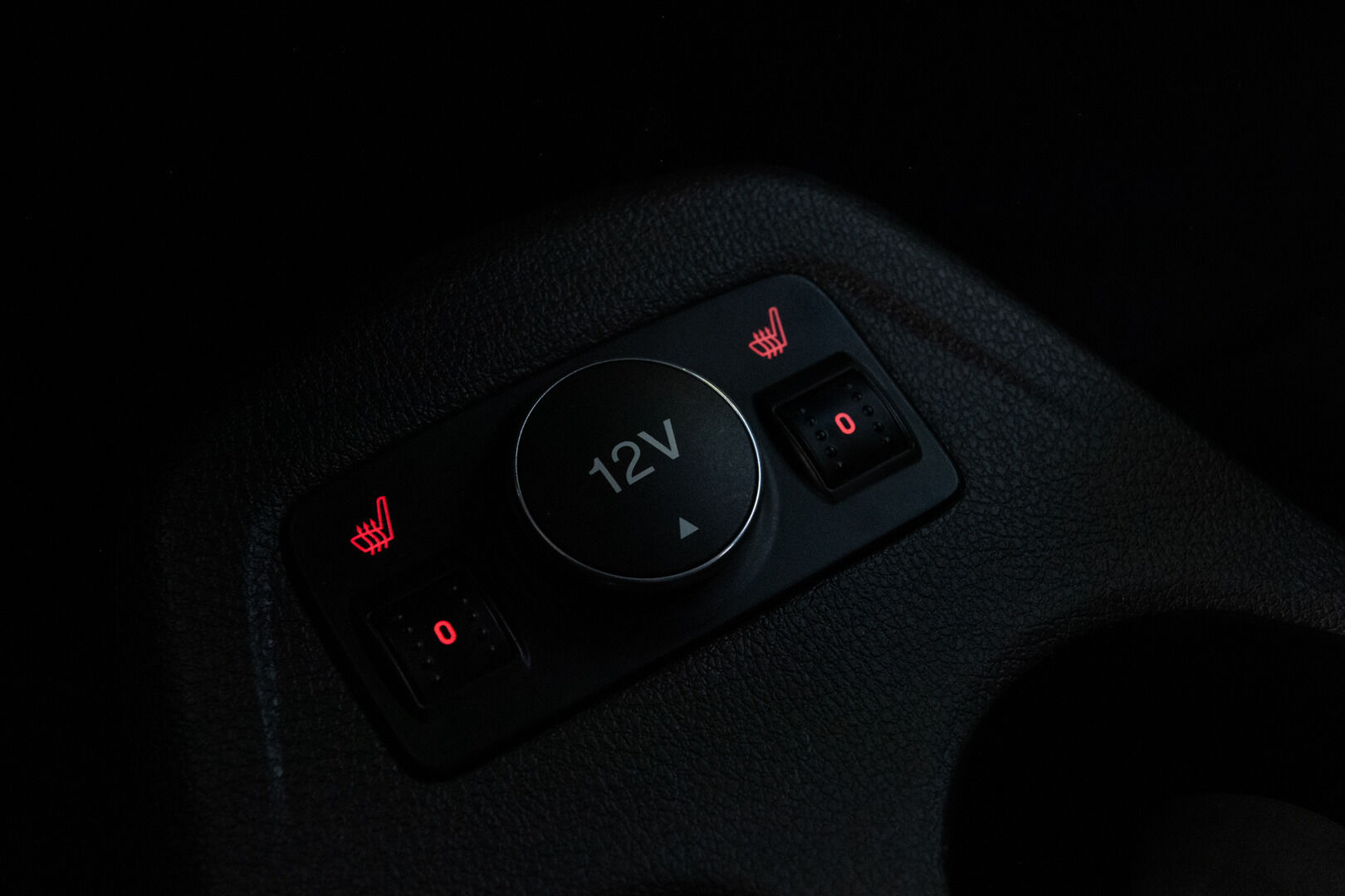 Ford Grand Tourneo Connect 2016 1,5 TDCi 120 hv PowerShift A6 Trend *Webasto / Koukku / Lämmitettävä lasi / Bluetooth* - Suomi-auto / Kahdet renkaat - HULLU BLACKWEEK KORKOTARJOUS 2,49%