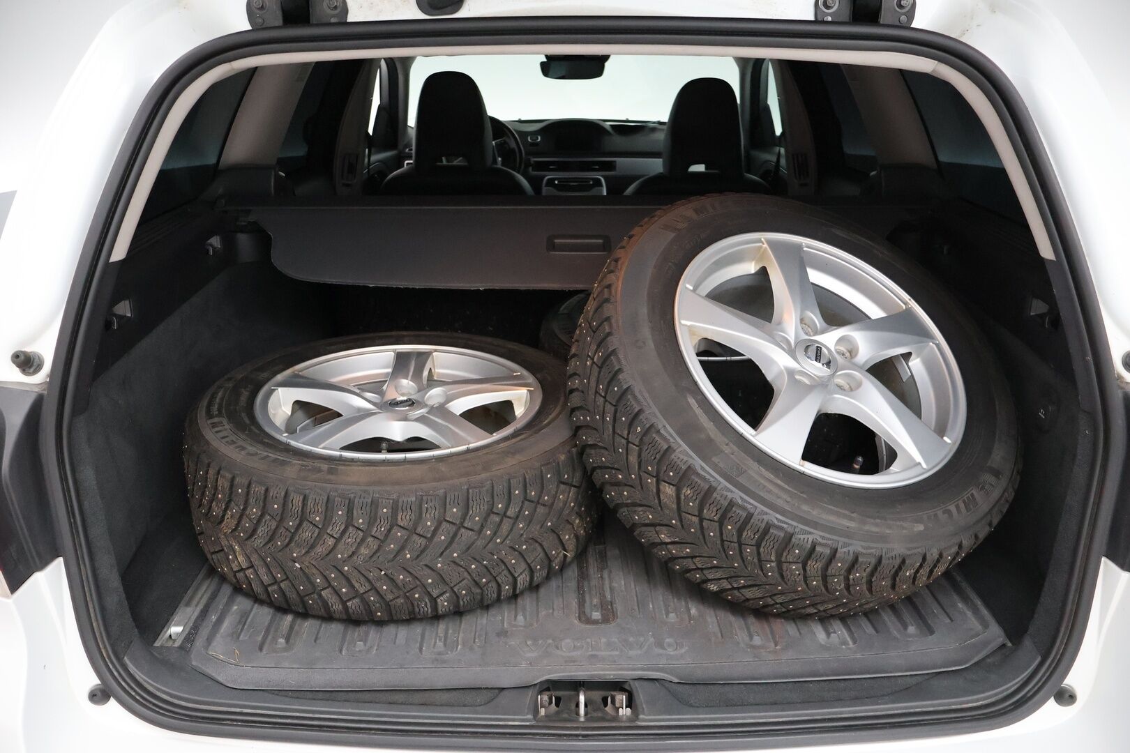 Volvo V70 2016 D4 Classic aut | YritysOutlet - Myydään vain yrityksille - Suomi-auto | Adapt. Vak | Webasto | Digimittaristo | Tutkat | Lämmitettävä tuulilasi | Kattava huoltohistoria | YritysOutlet - Myydään vain yrityksille