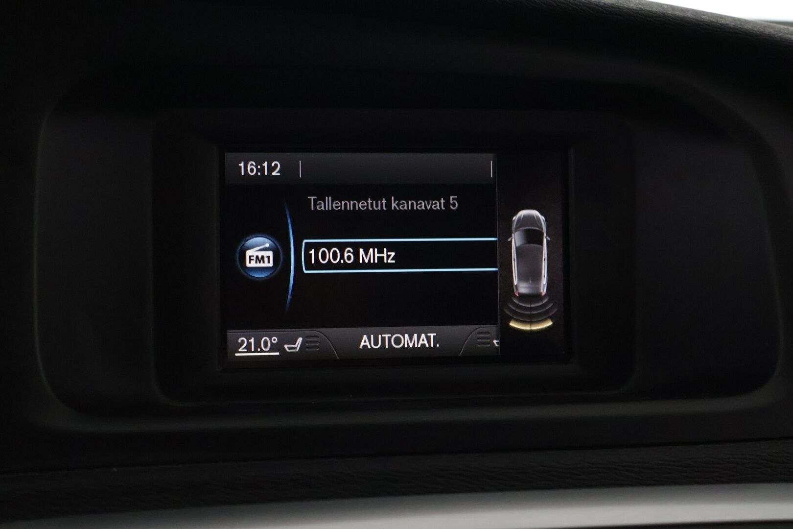 Volvo V40 2016 D2 Business aut - | Navi | LED | 2x renkaat | Lisälämmitin ajastimella | Tutka takana | Suomi-auto | Vakionopeudensäädin | 