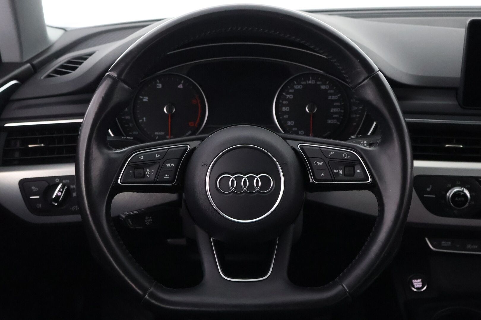 Audi A4 2016 Avant Business Sport 2,0 TDI 110 kW - Suomiauto / Vetokoukku / Sporttipenkit / LED / Vakkari / Lohko&Sisä / Sähköluukku / P-Tutkat / AdBlue remontoitu!