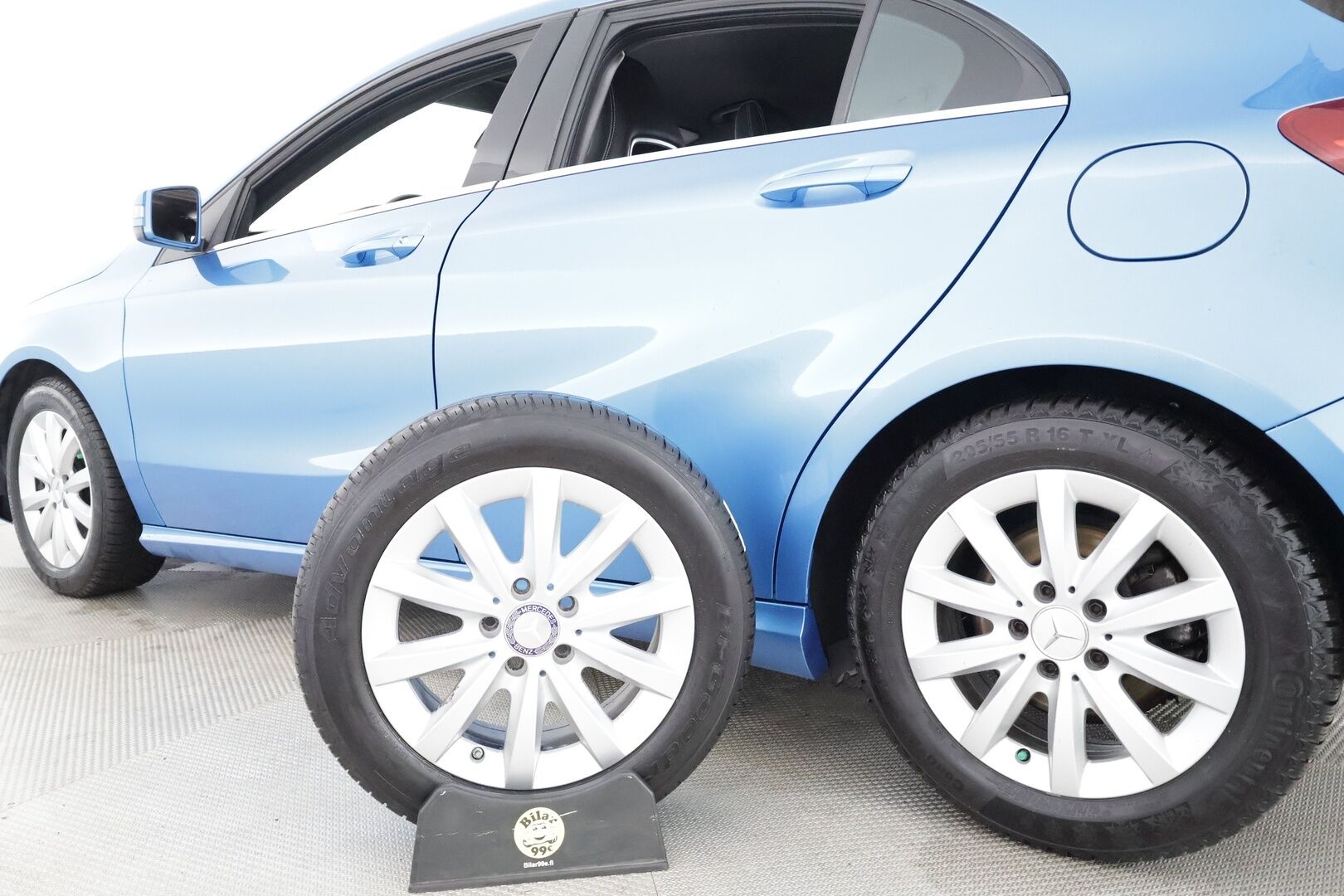 Mercedes-Benz A 2016 160 A Launch Edition * Webasto / Vakkari / LED-High Performance / P.Kamera / Sportpenkit / Bluetooth * - Suomi-auto / Kahdet renkaat - HULLU BLACKWEEK KORKOTARJOUS 2,49%